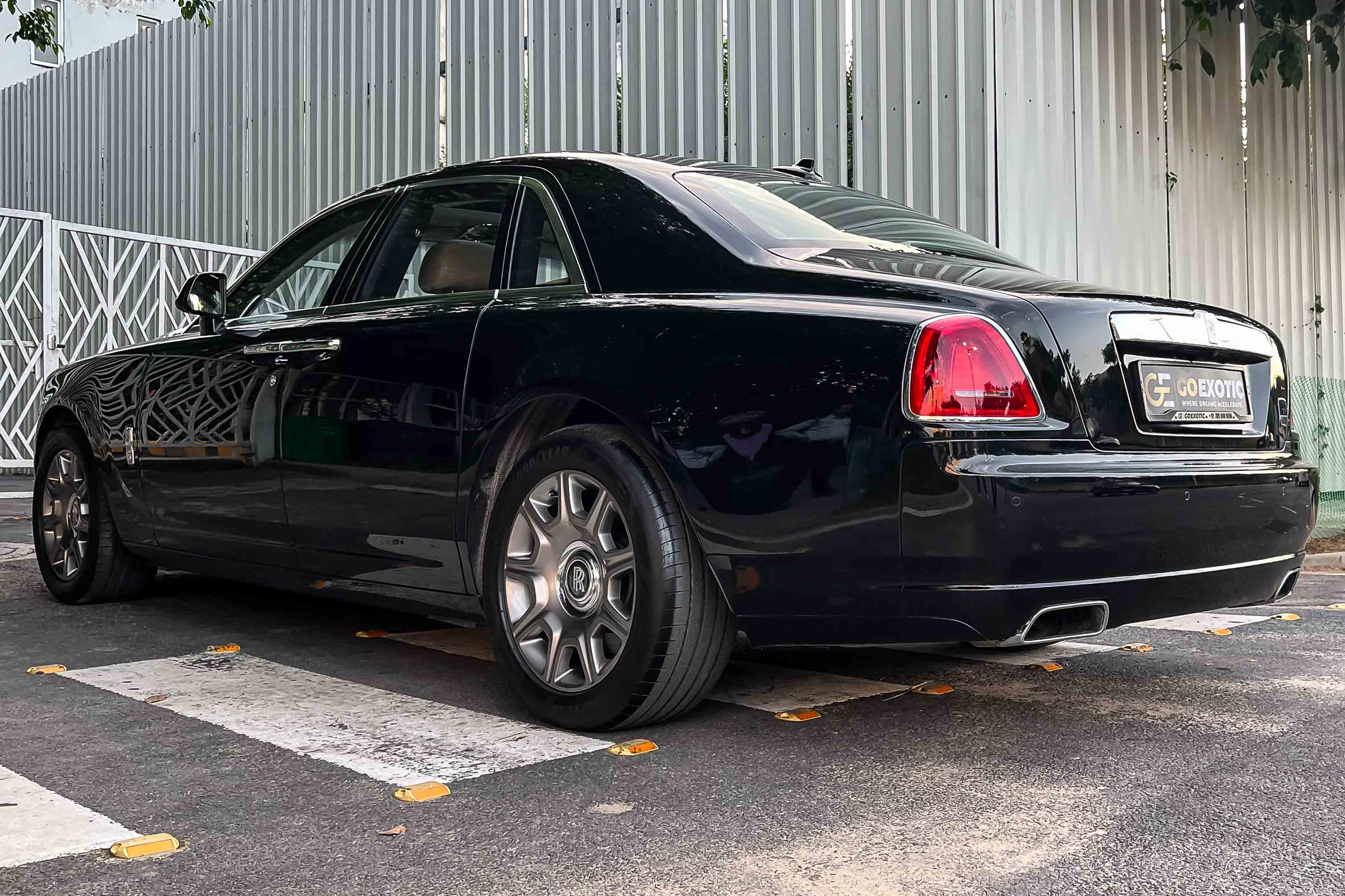 2016 ROLLS ROYCE GHOST SERIES II