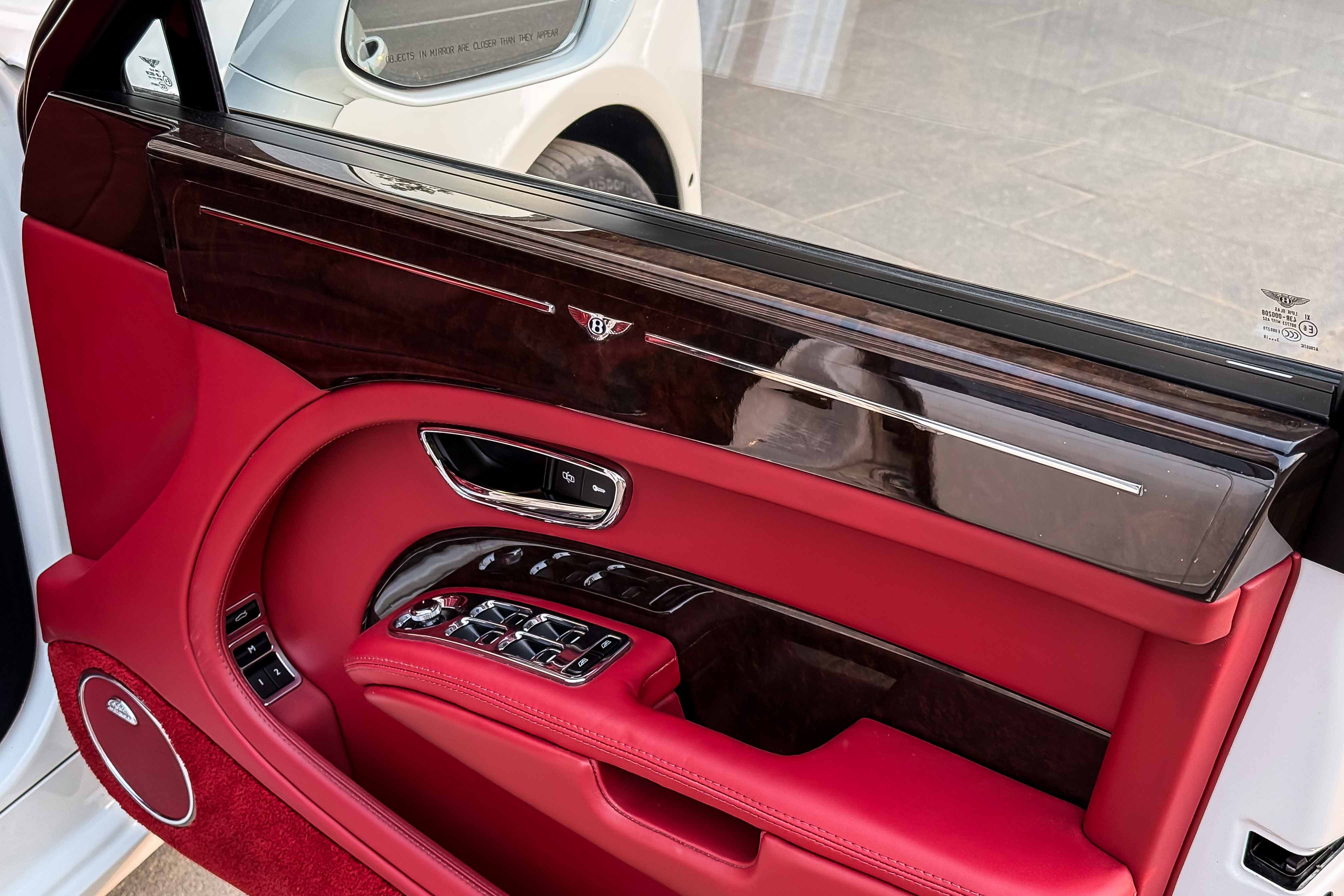 2015 BENTLEY MULSANNE MULLINER V8