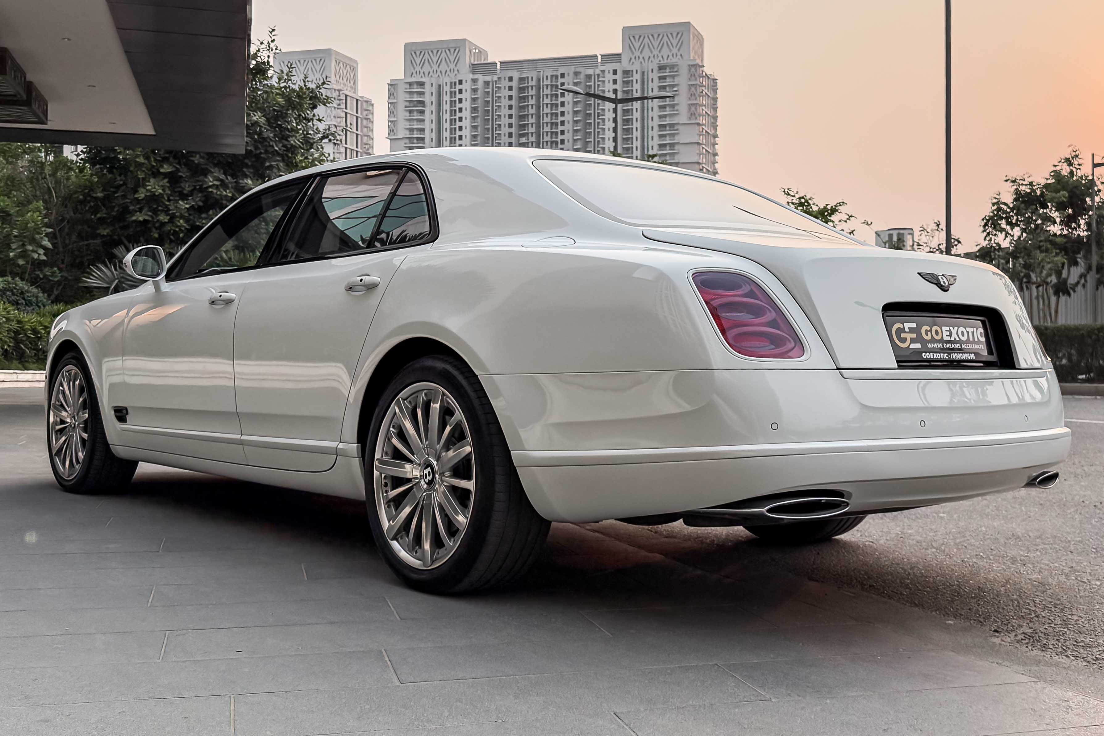 2015 BENTLEY MULSANNE MULLINER V8