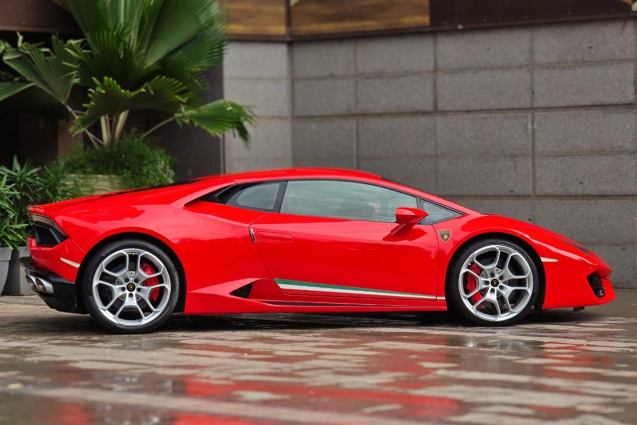 2016 LAMBORGHINI HURACAN COUPE LP580-2