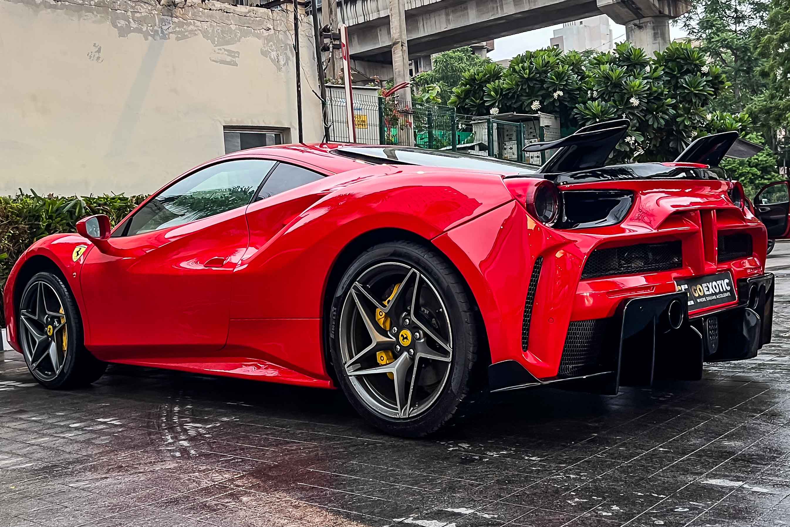 2017 FERRARI 488 GTB