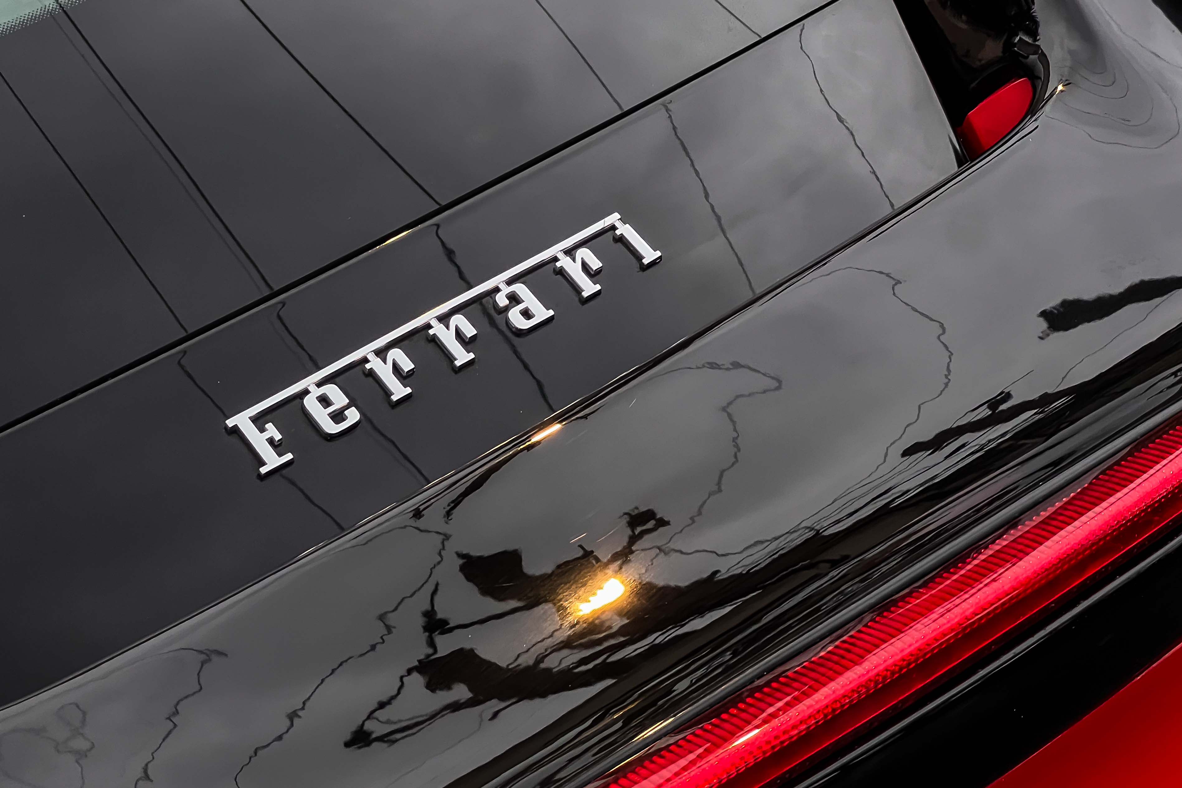 2017 FERRARI 488 GTB