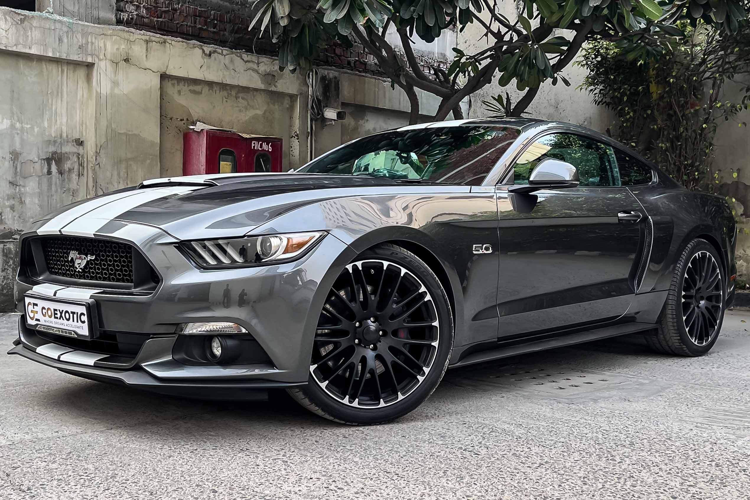 2017 FORD MUSTANG  GT FASTBACK