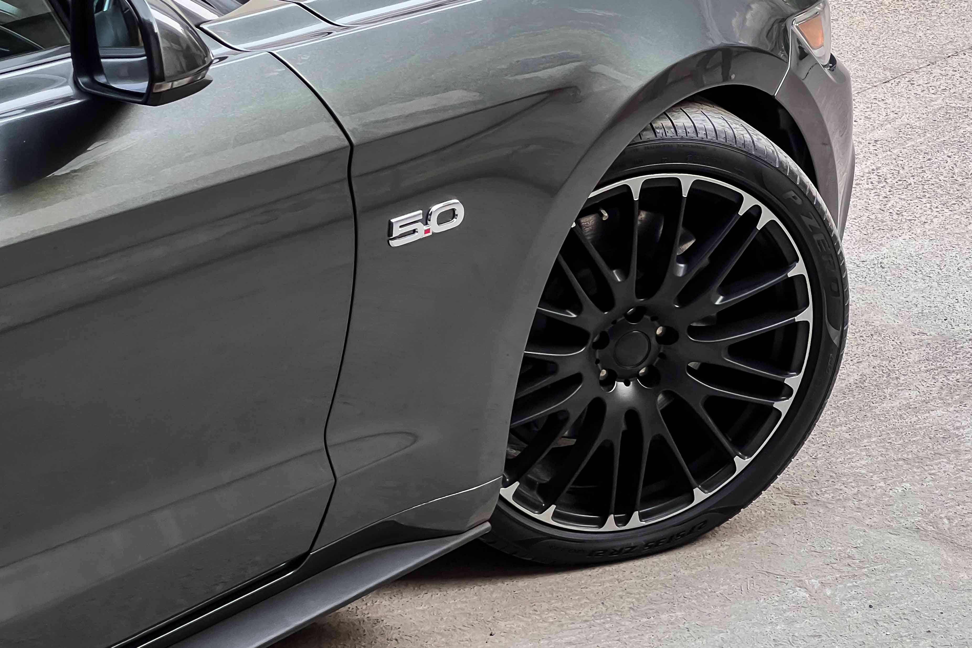 2017 FORD MUSTANG  GT FASTBACK