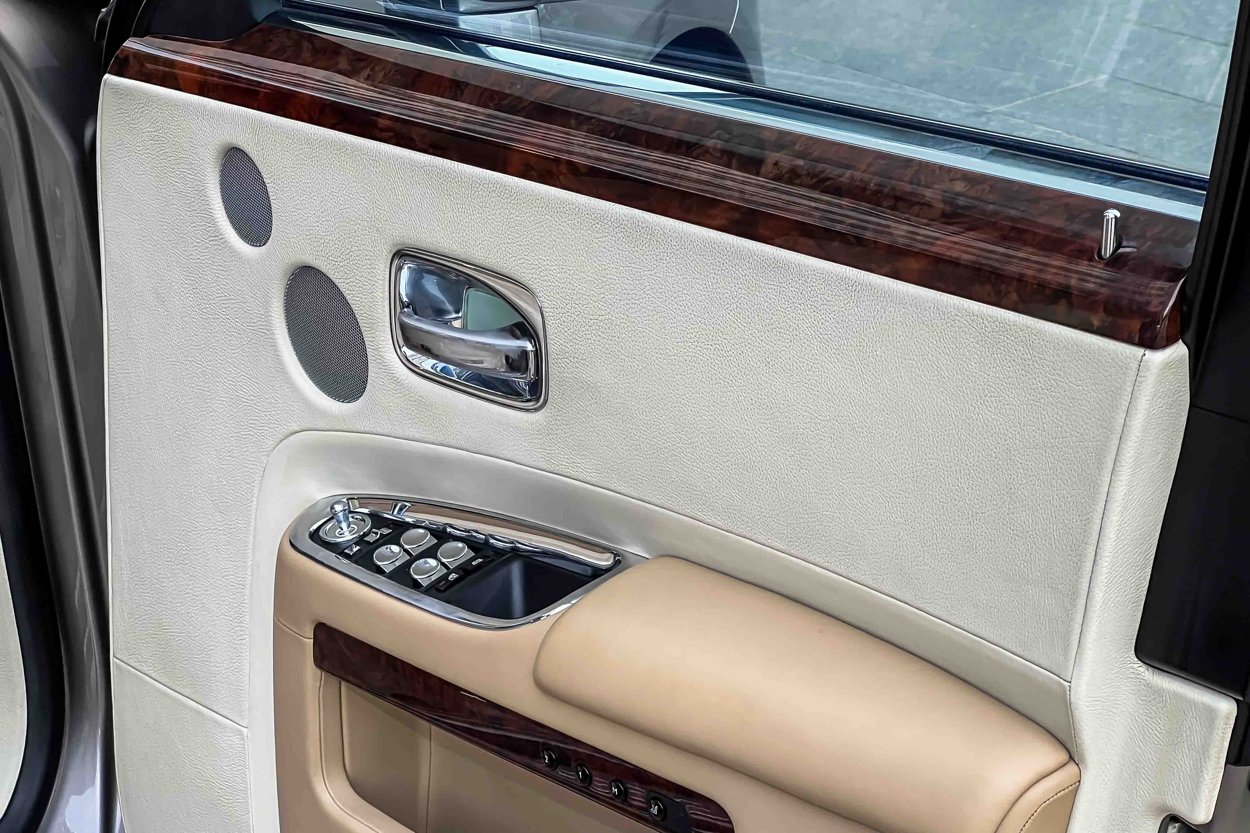 2017 ROLLS ROYCE GHOST SERIES II EWB