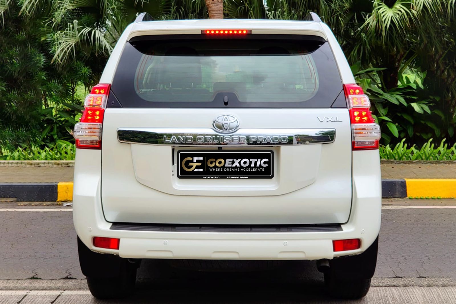 2017 TOYOTA LAND CRUISER PRADO VXL