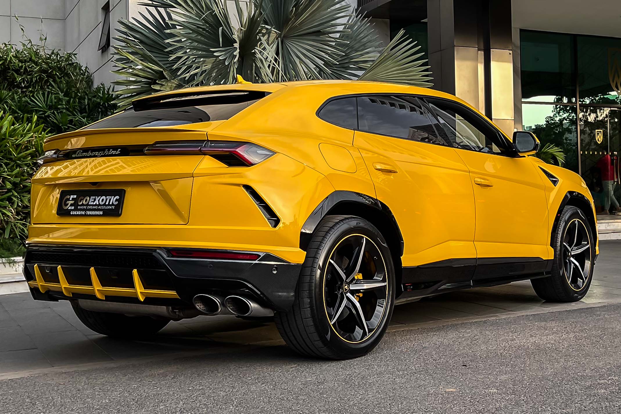 2018 LAMBORGHINI URUS
