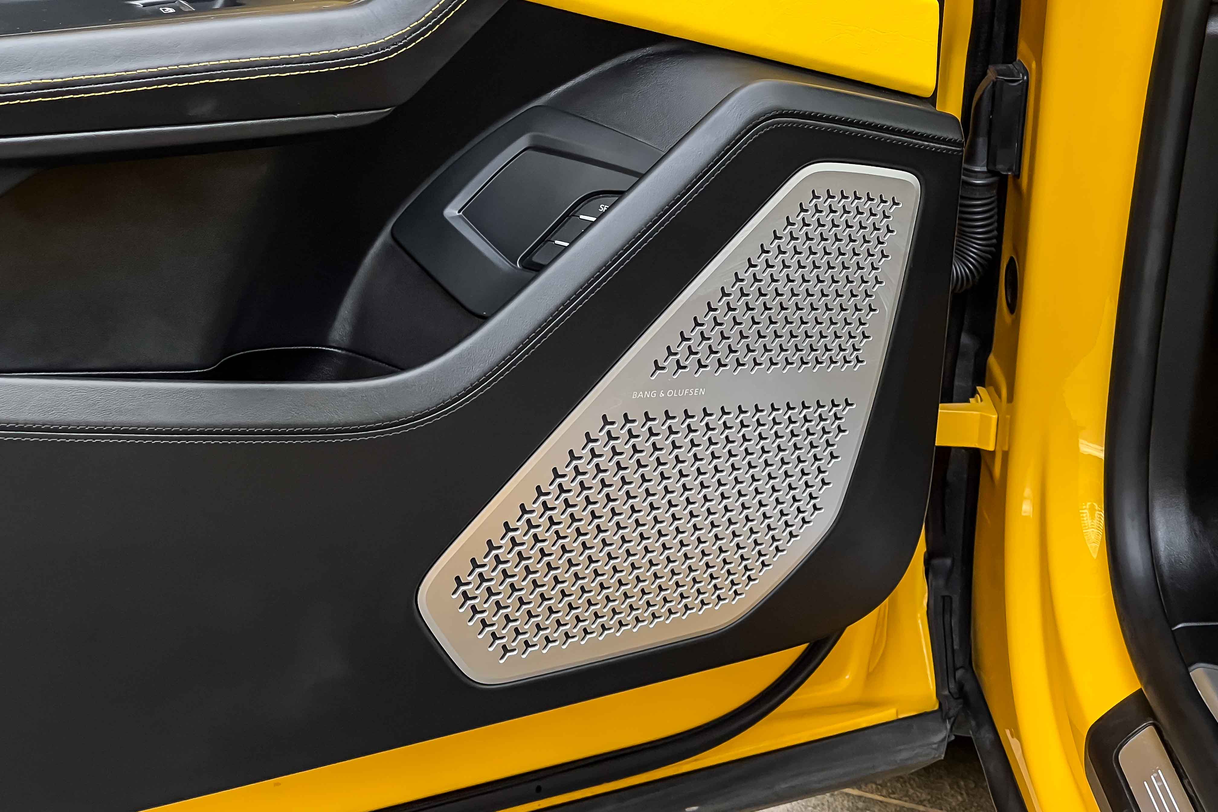 2018 LAMBORGHINI URUS