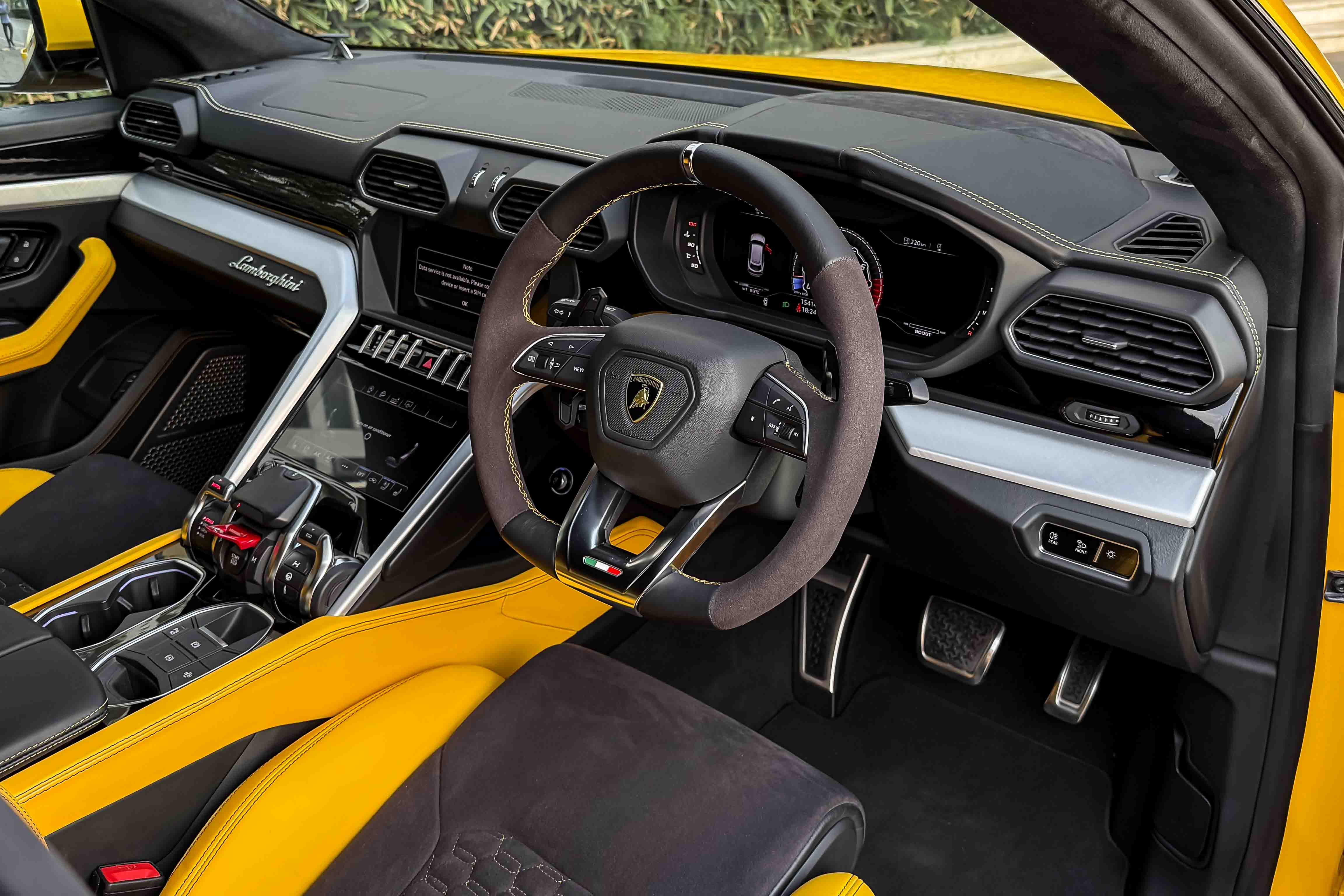 2019 LAMBORGHINI URUS
