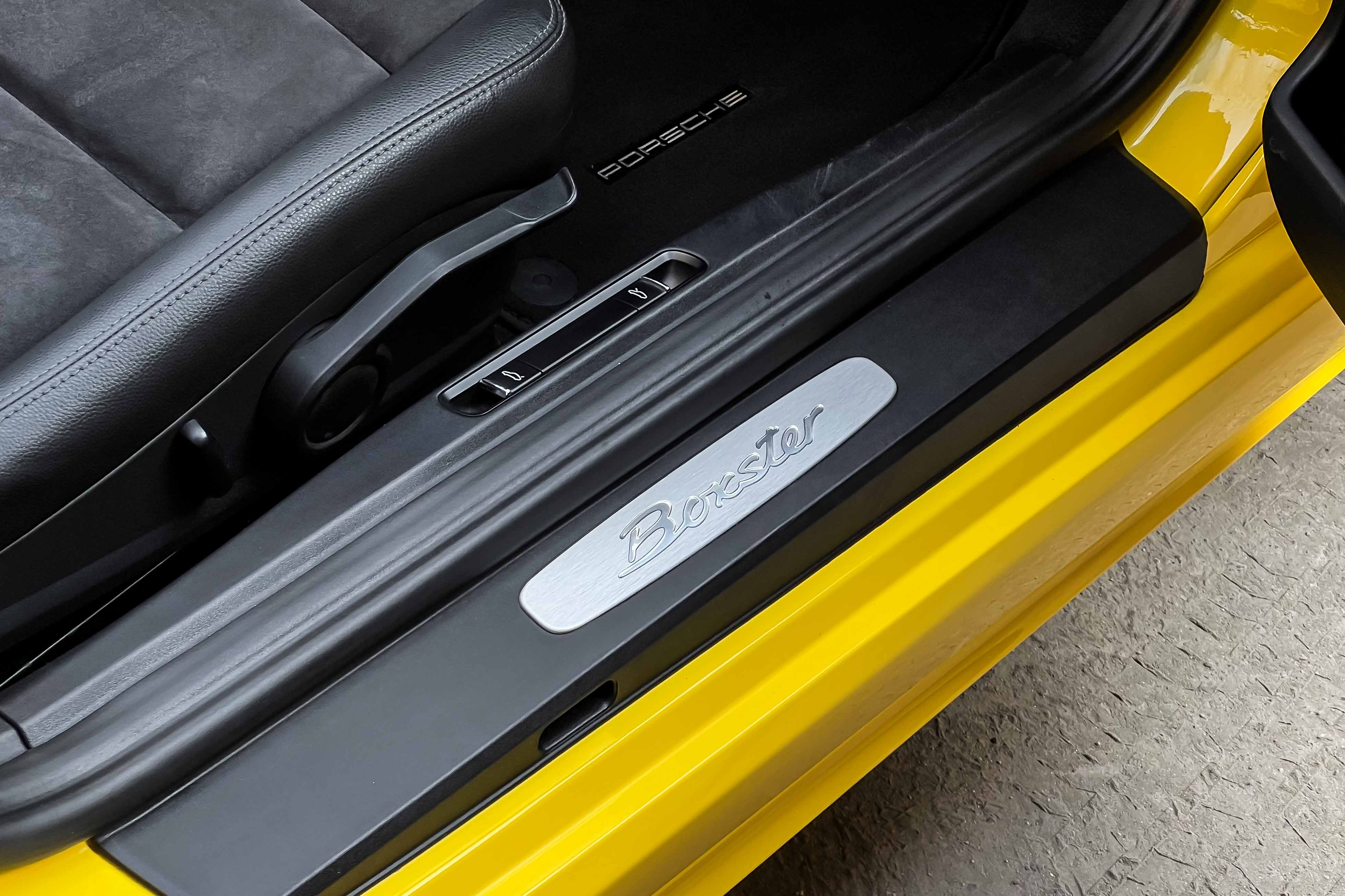 2019 PORSCHE 718 BOXSTER