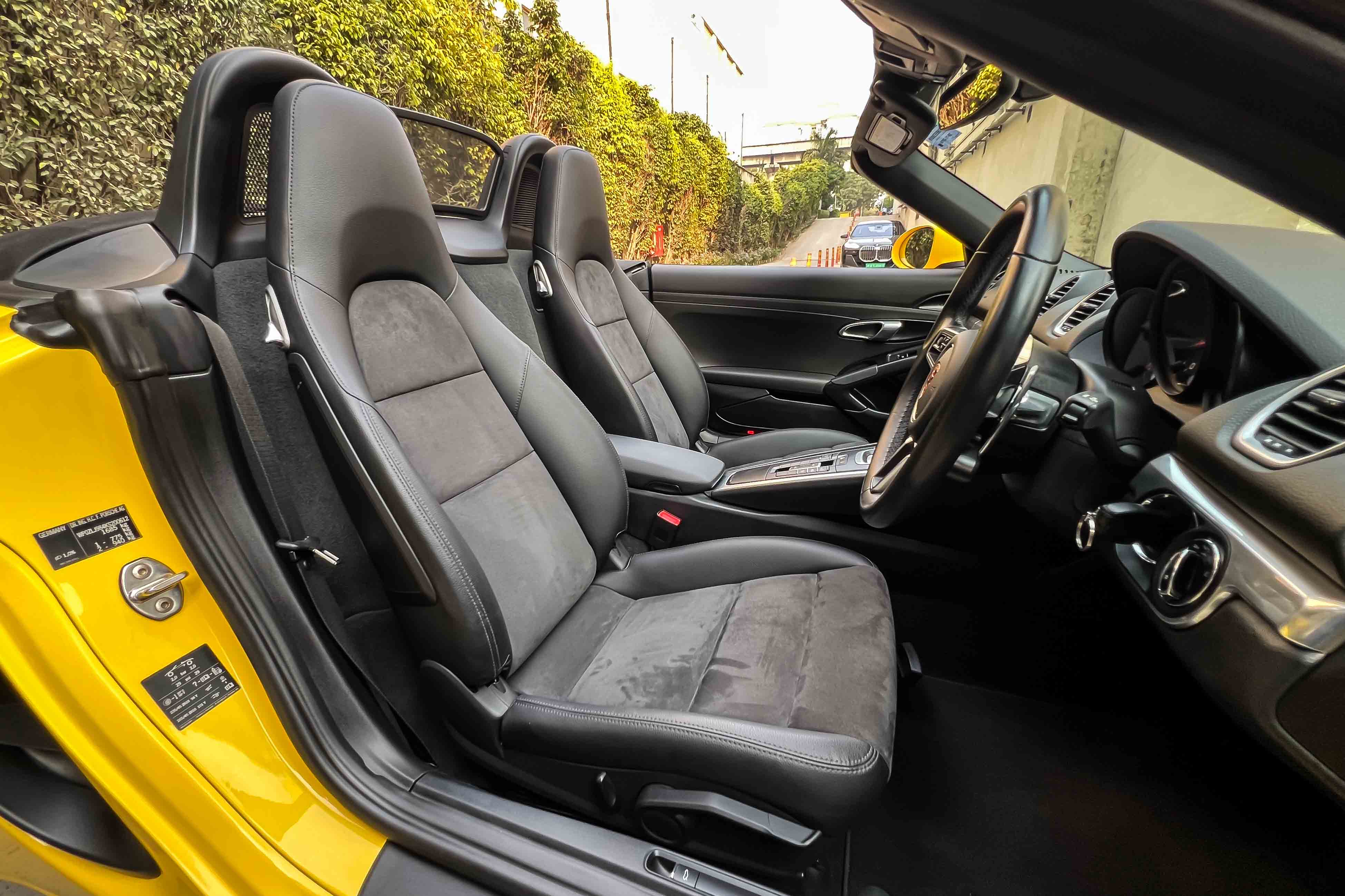 2019 PORSCHE 718 BOXSTER