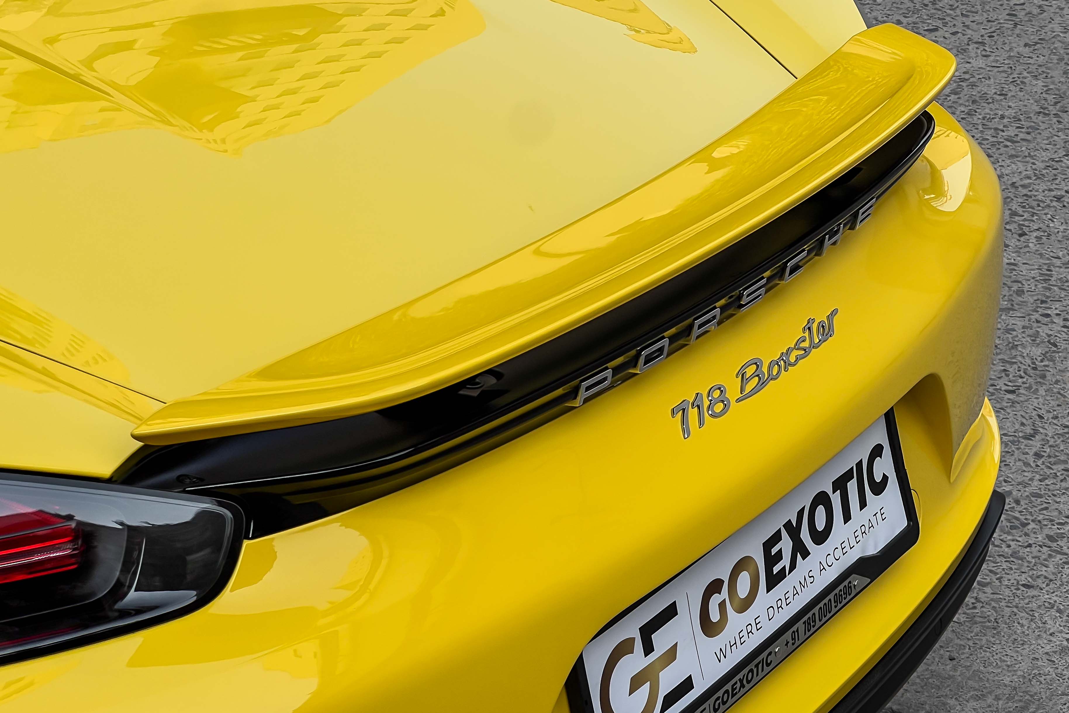 2019 PORSCHE 718 BOXSTER