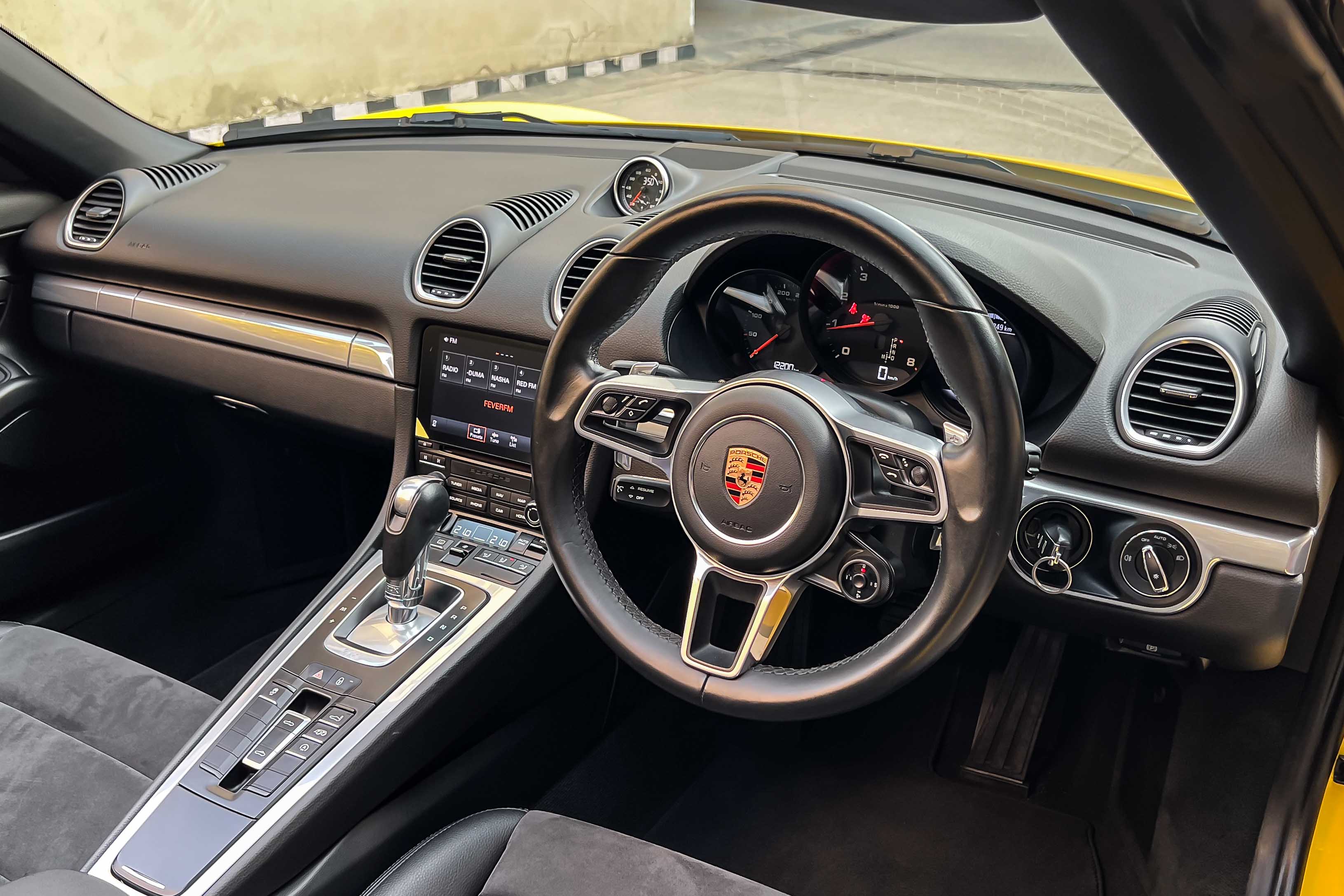 2019 PORSCHE 718 BOXSTER