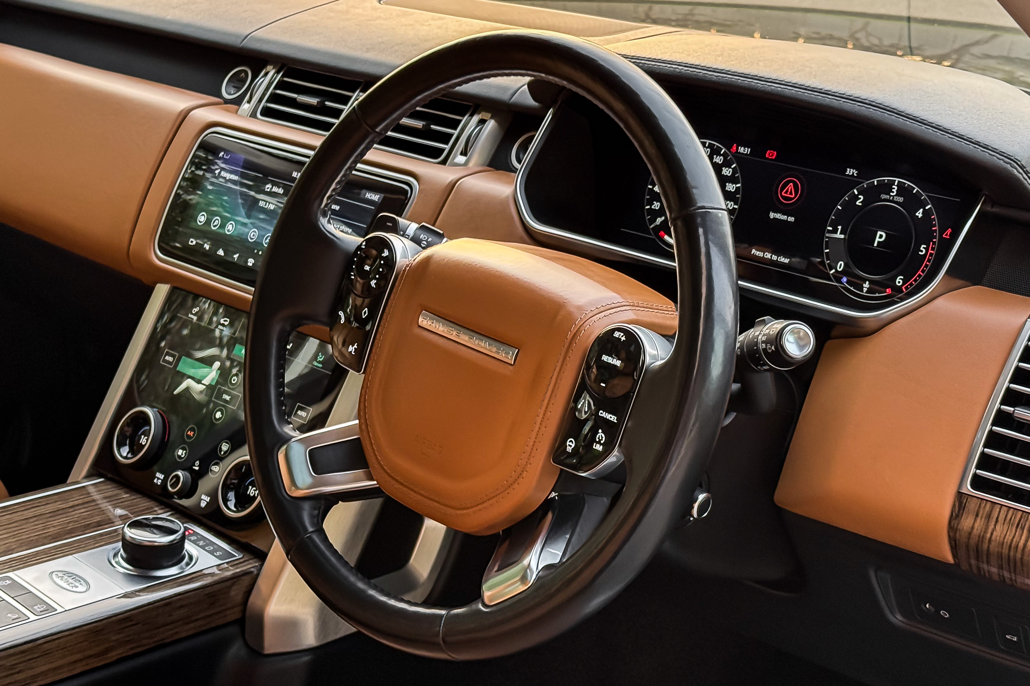 2019 RANGE ROVER VOGUE SE LWB