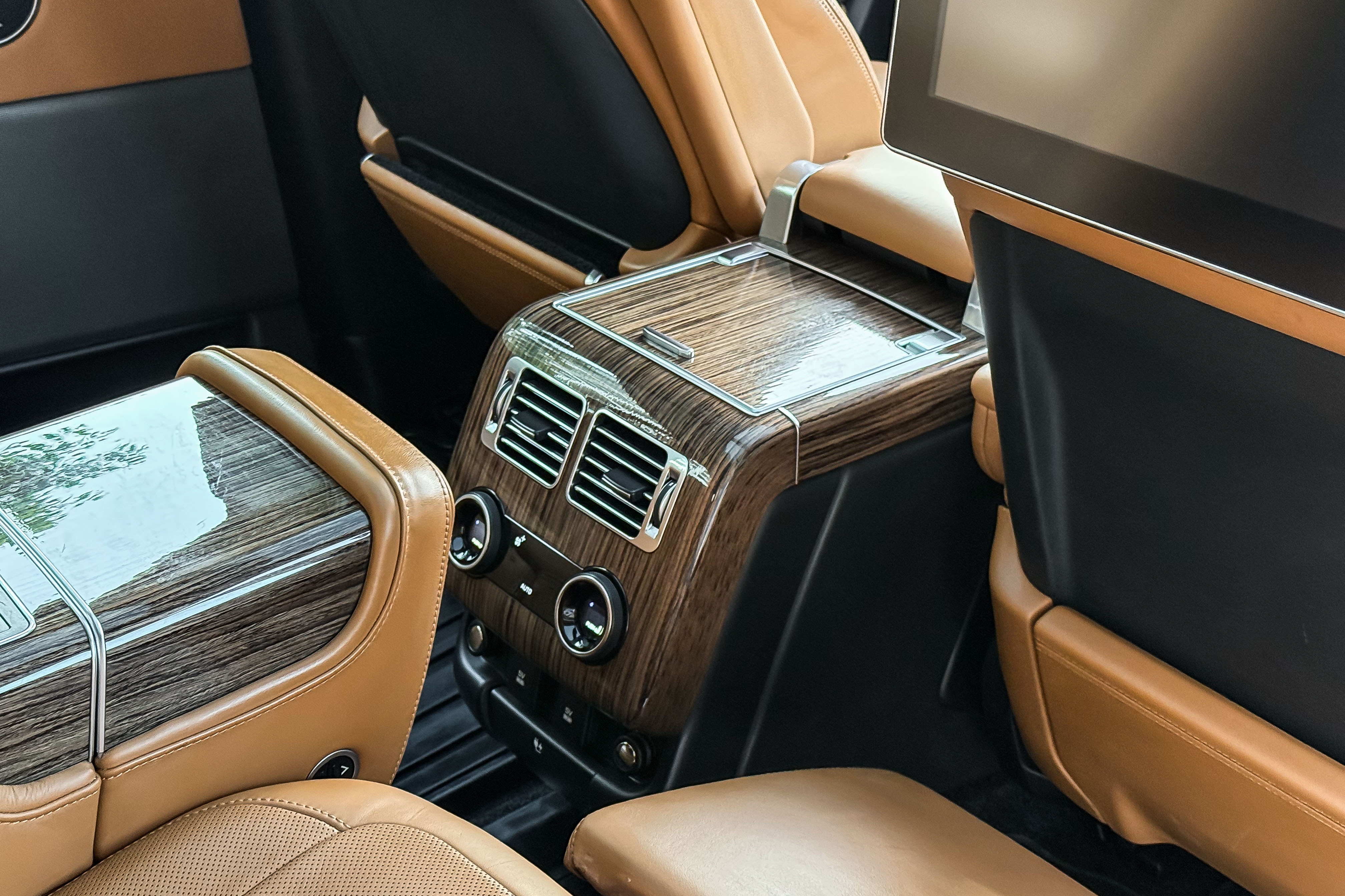 2019 RANGE ROVER VOGUE SE LWB