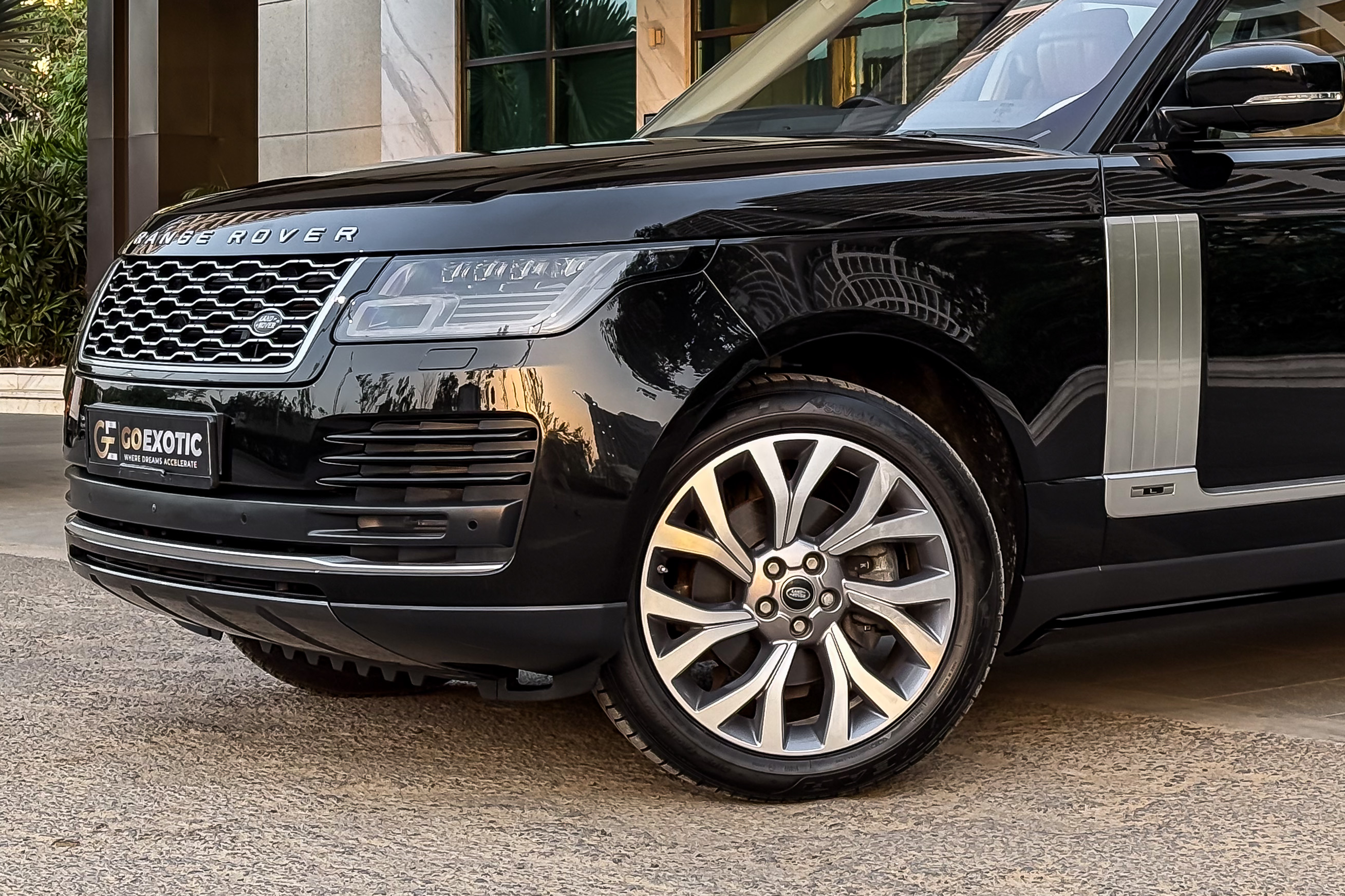 2019 RANGE ROVER VOGUE SE LWB