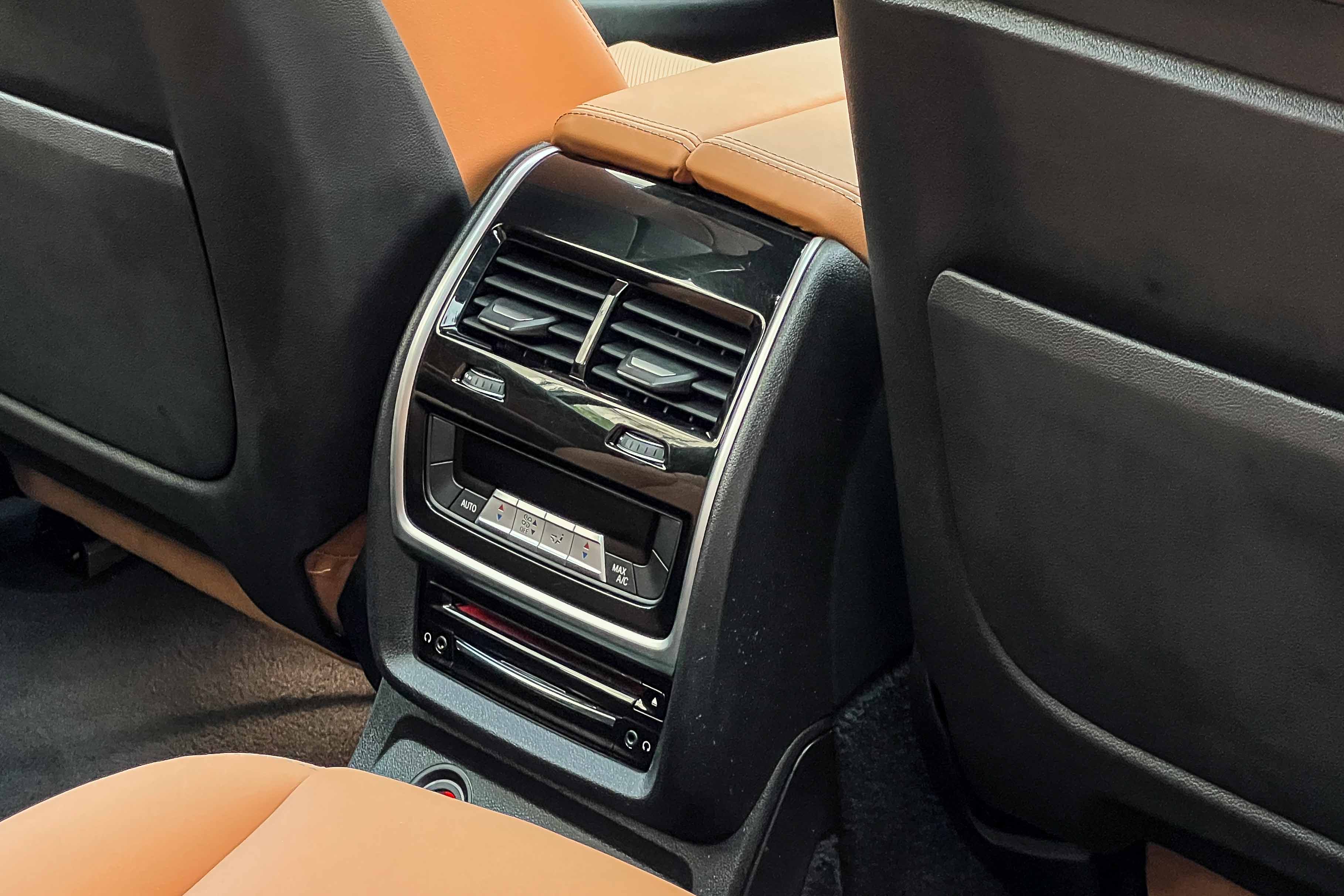 2020 BMW X7 40i M SPORT