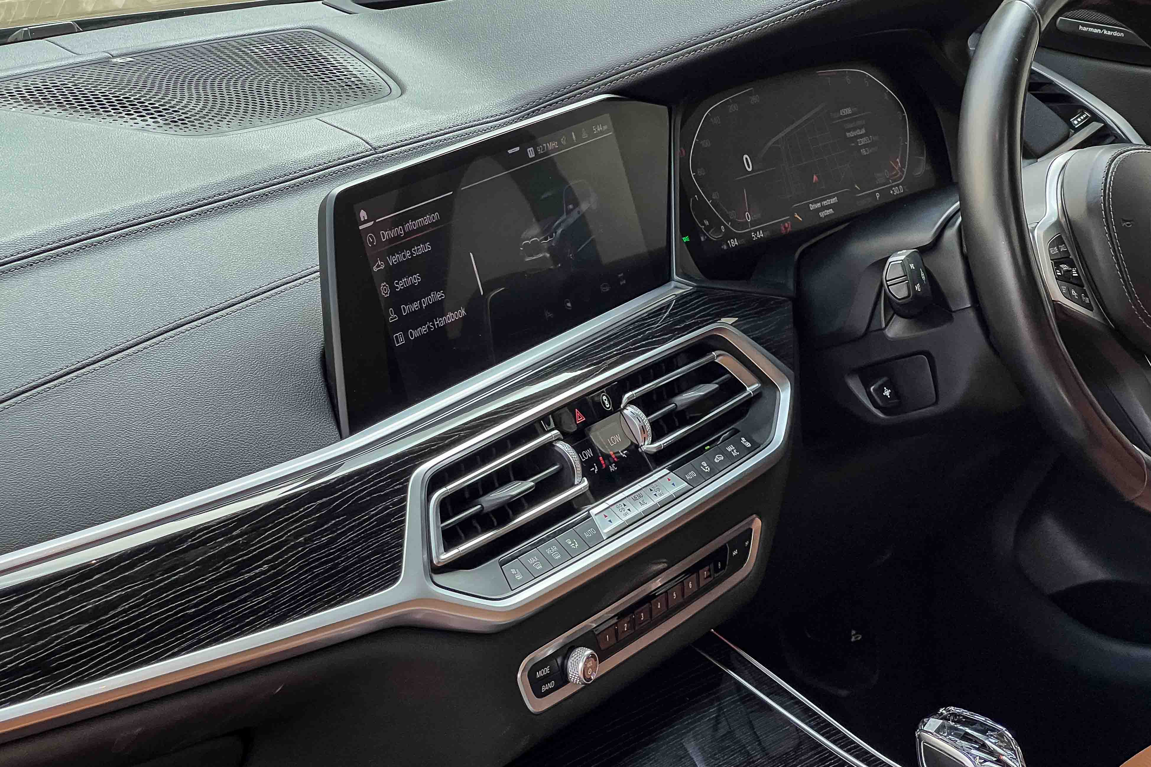 2020 BMW X7 40i M SPORT