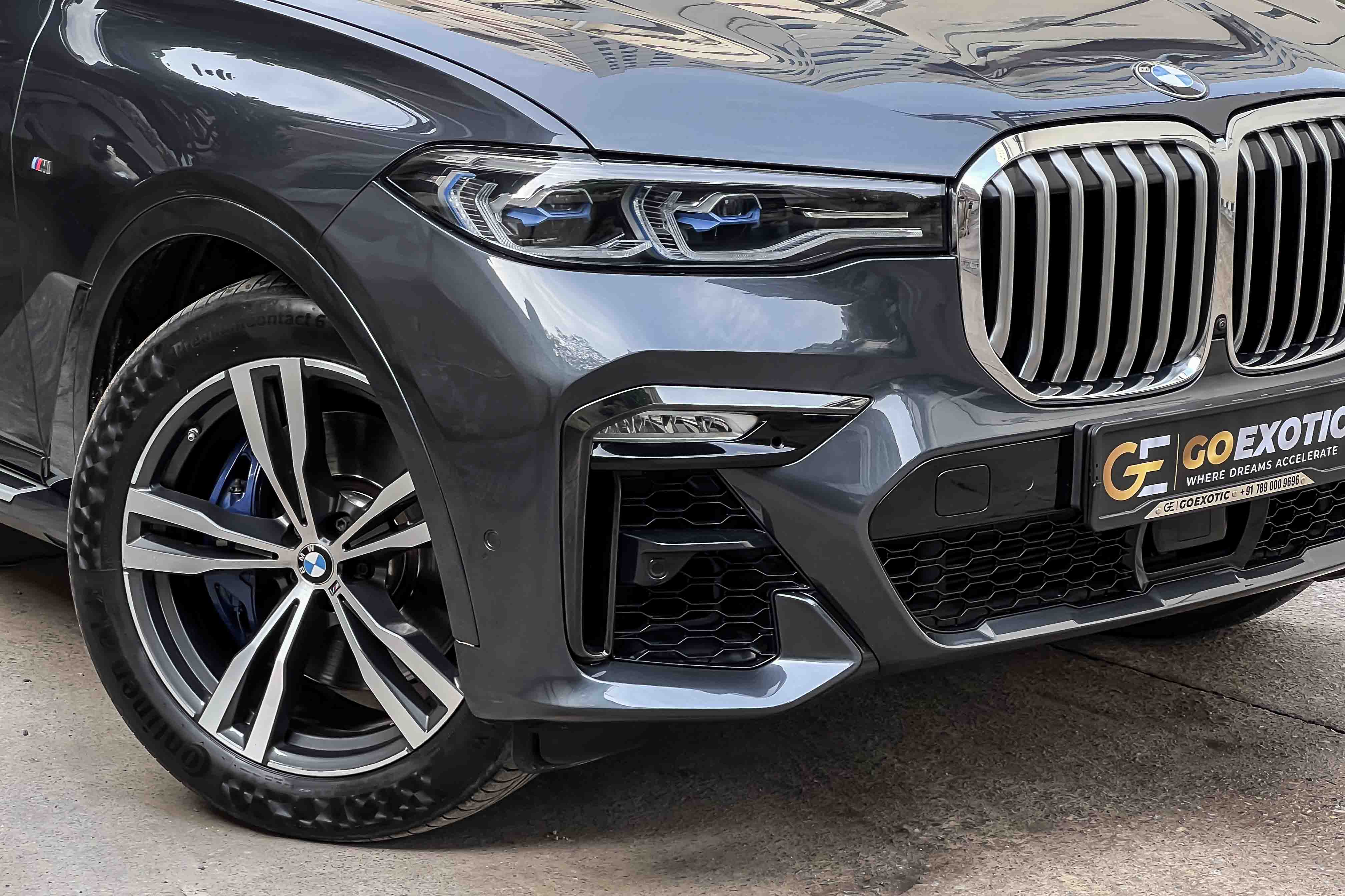 2020 BMW X7 40i M SPORT