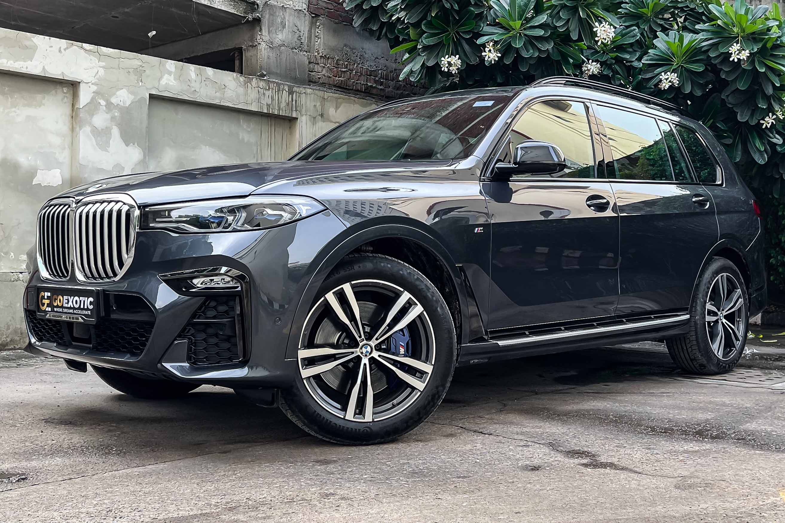 2020 BMW X7 40i M SPORT