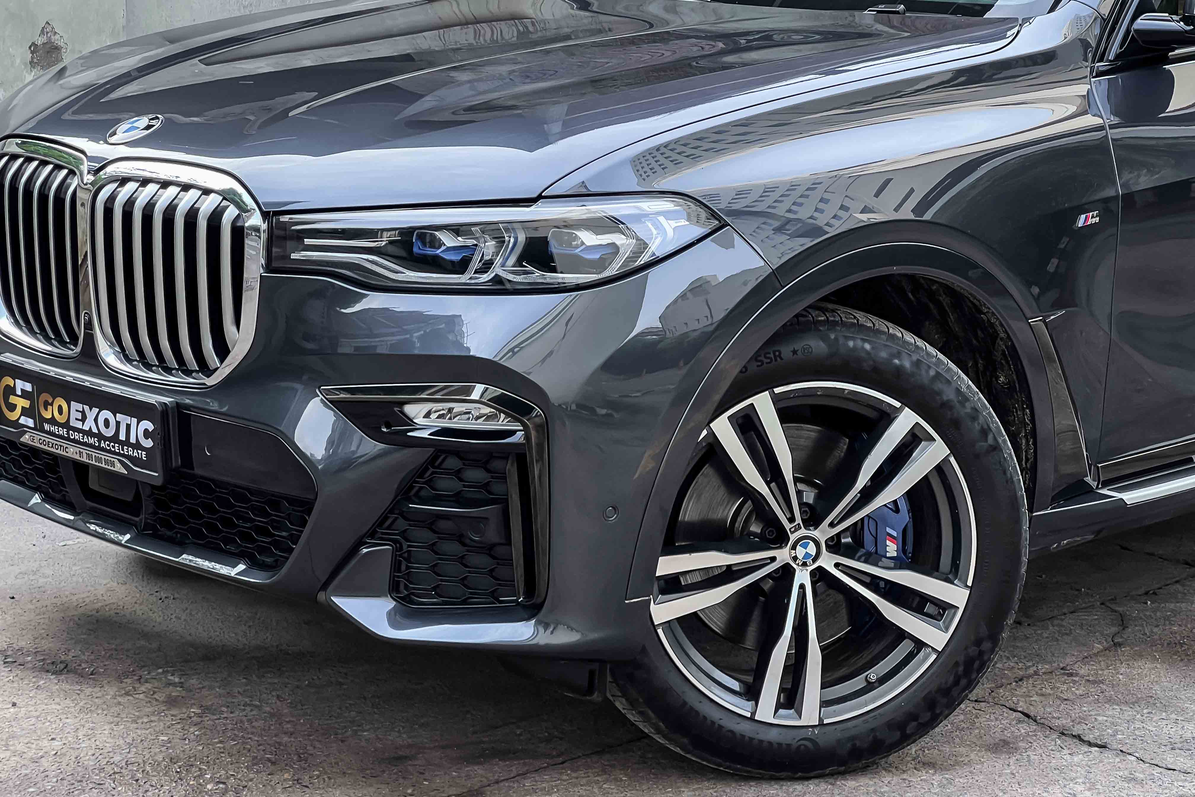 2020 BMW X7 40i M SPORT