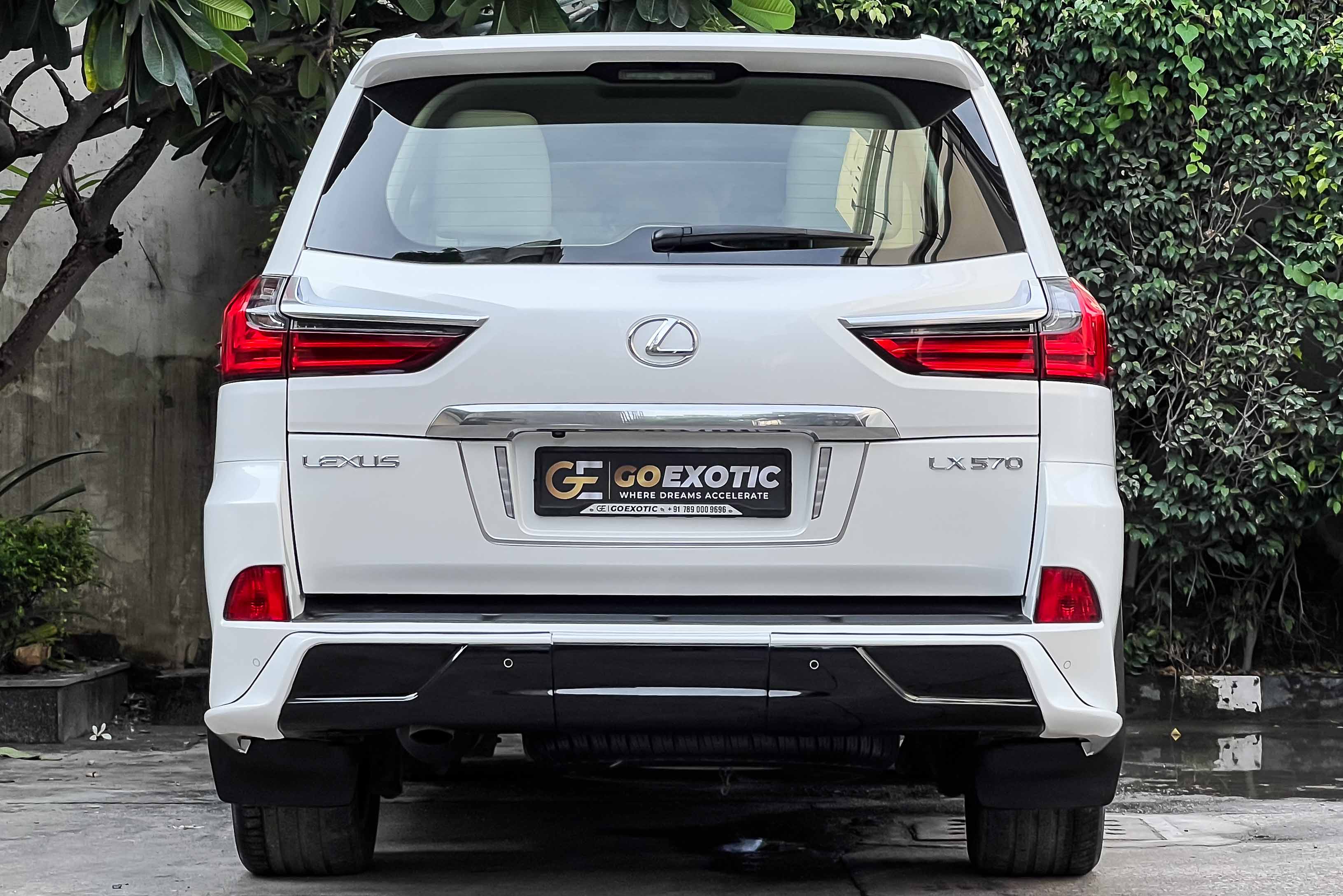 2020 LEXUS LX570