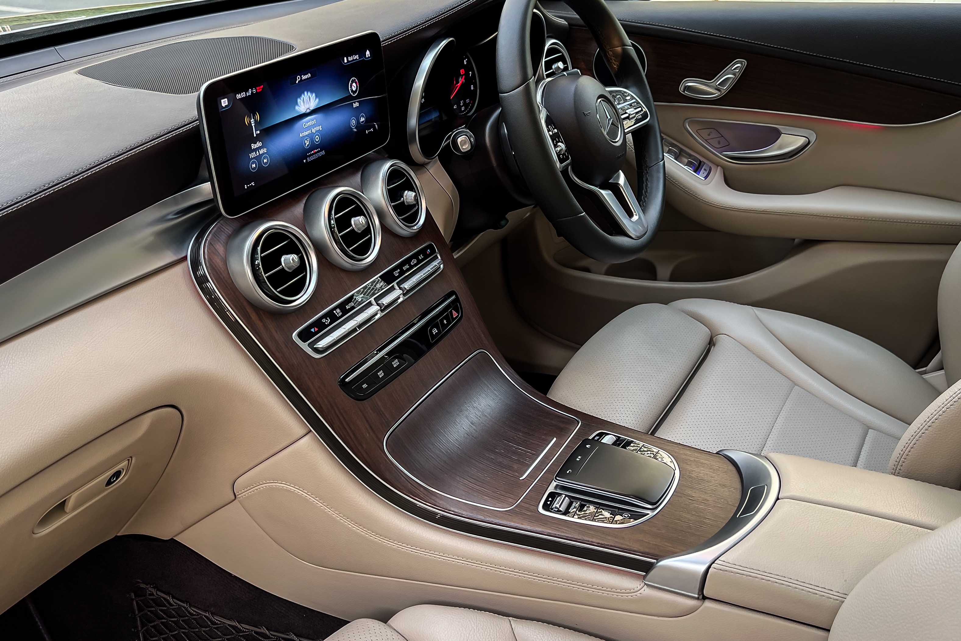 2020 MERCEDES BENZ GLC 200 PROGRESSIVE