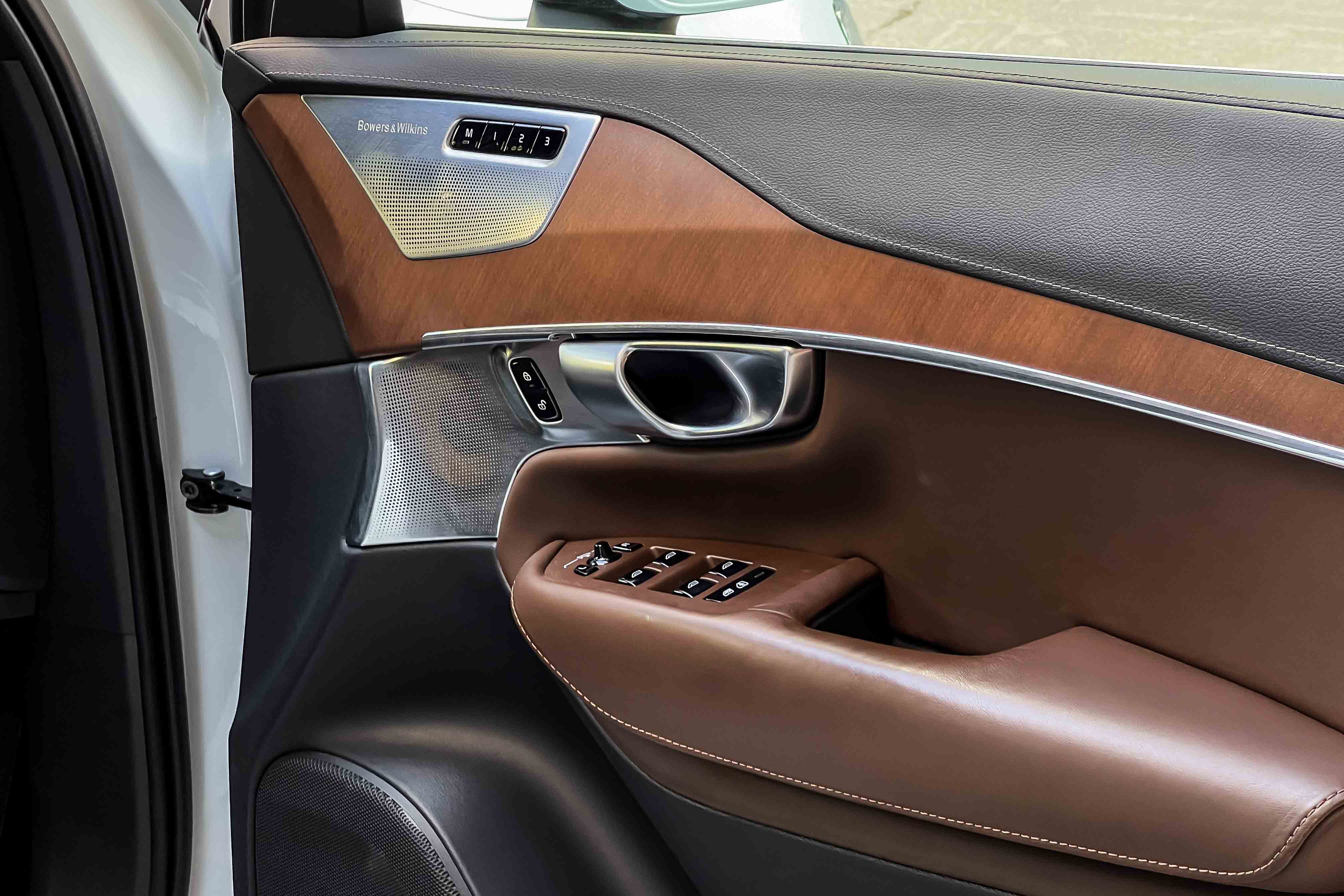 2020 VOLVO XC90 T8 EXCELLENCE LOUNGE