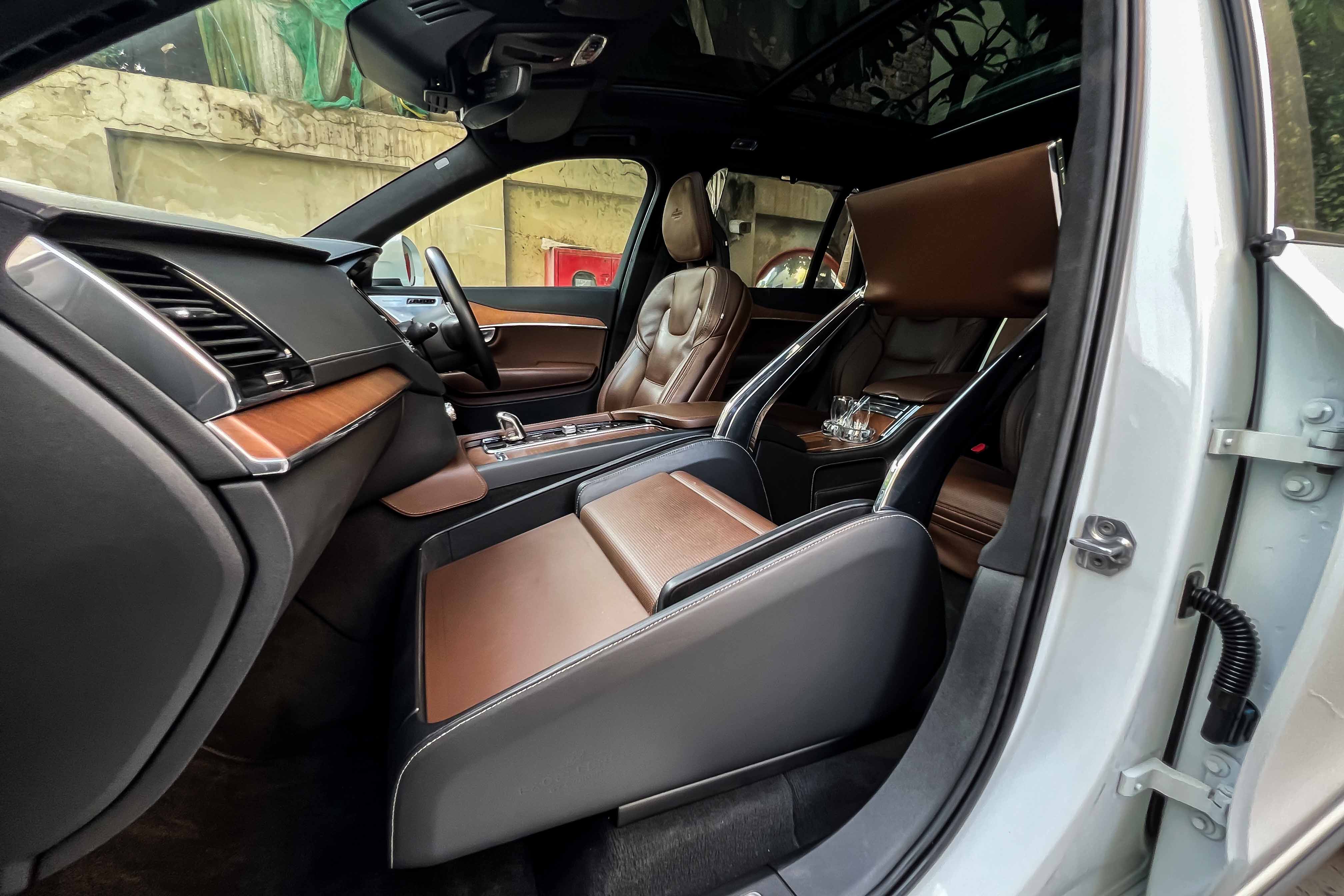 2020 VOLVO XC90 T8 EXCELLENCE LOUNGE