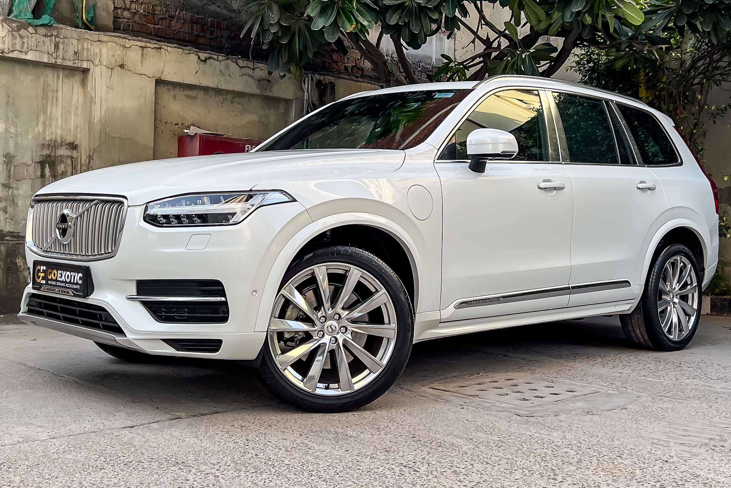 2020 VOLVO XC90 T8 EXCELLENCE LOUNGE