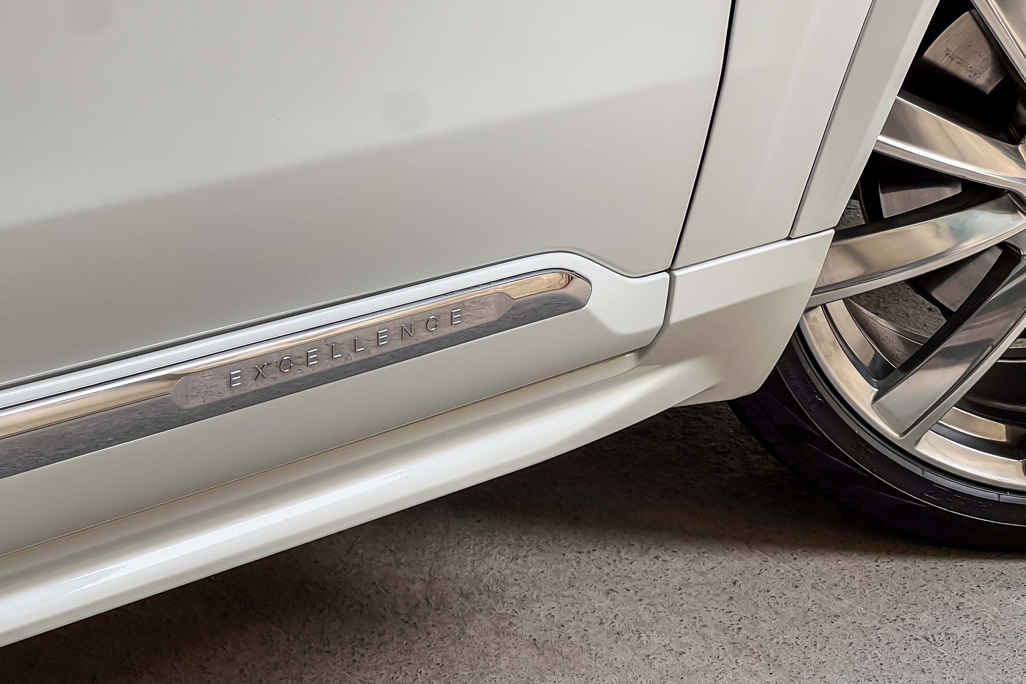 2020 VOLVO XC90 T8 EXCELLENCE LOUNGE