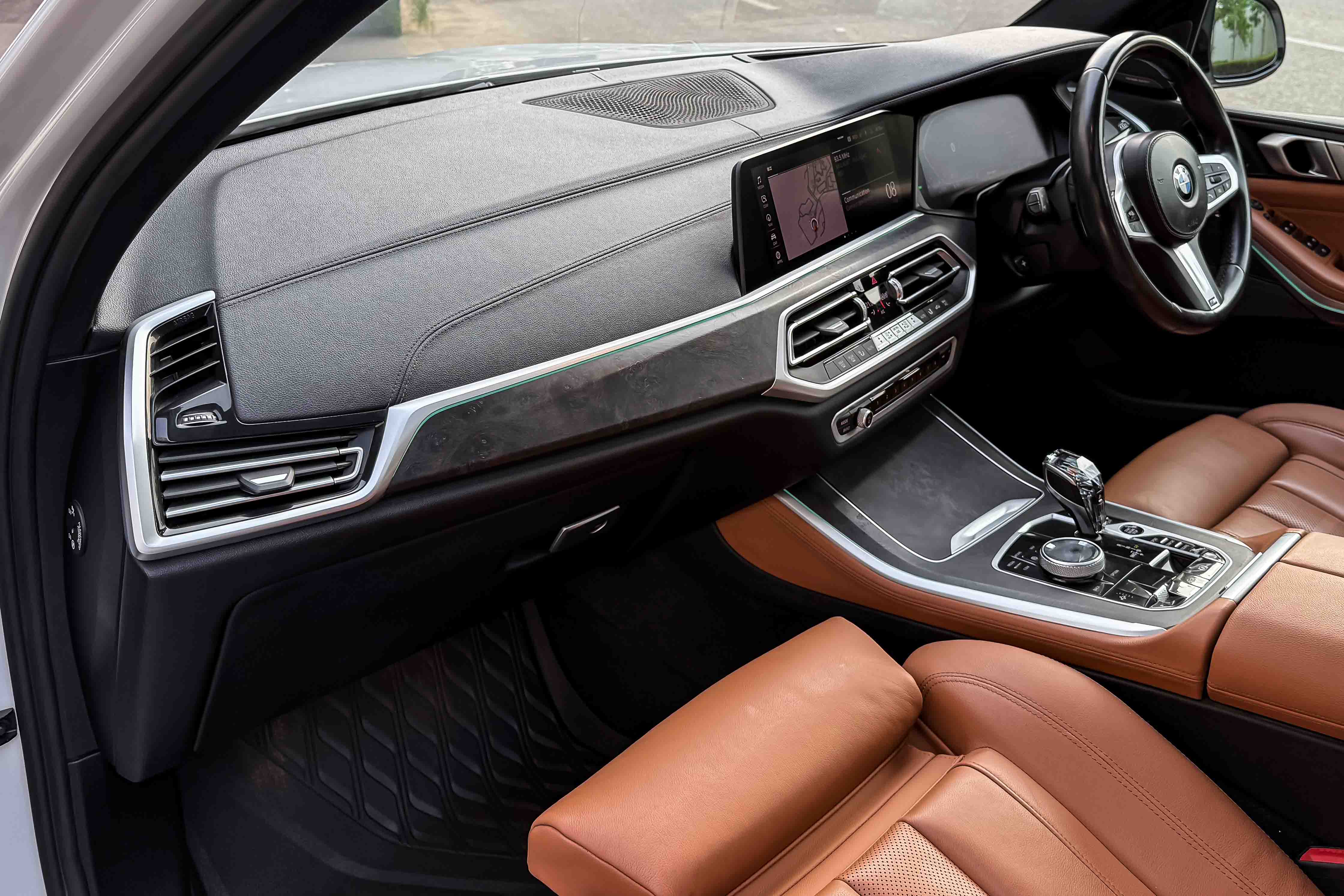 2022 BMW X5 40i M SPORT