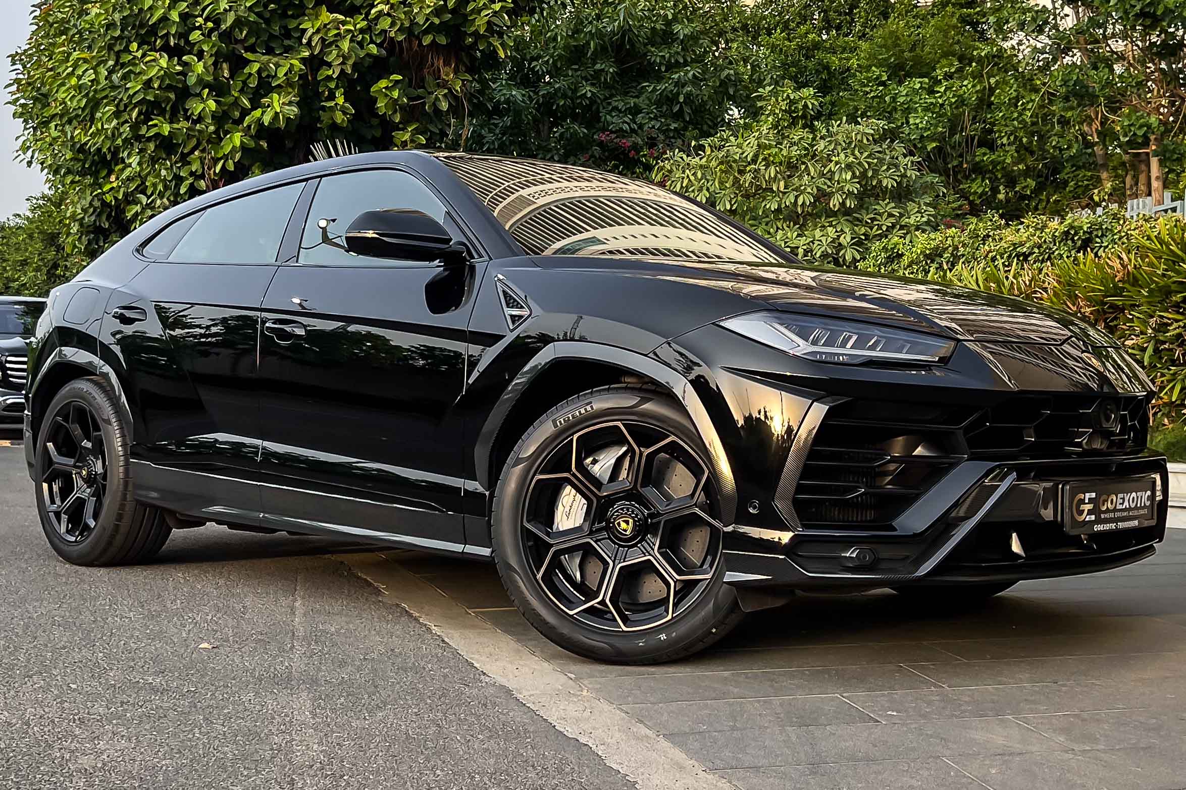 2022 LAMBORGHINI URUS
