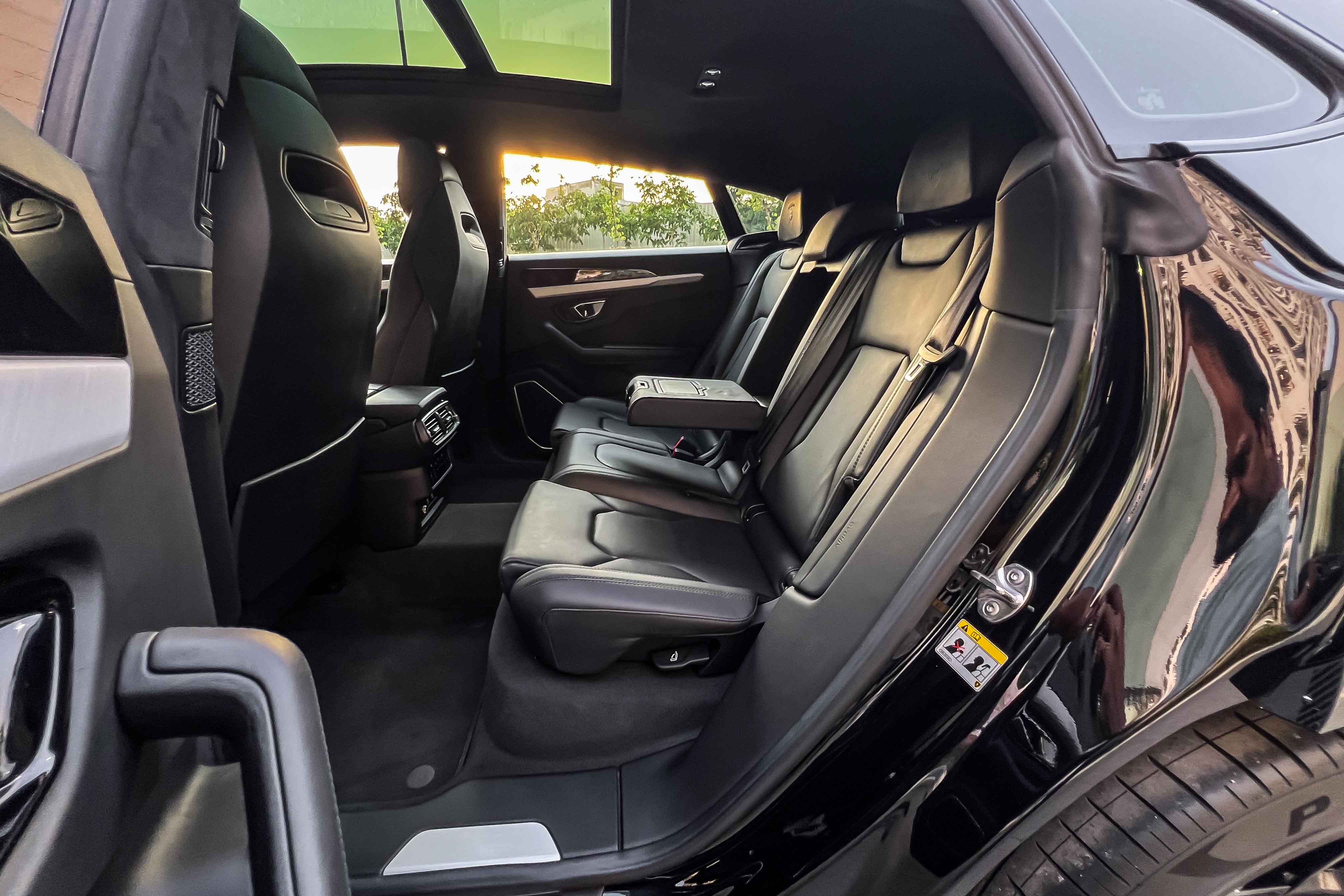 2022 LAMBORGHINI URUS