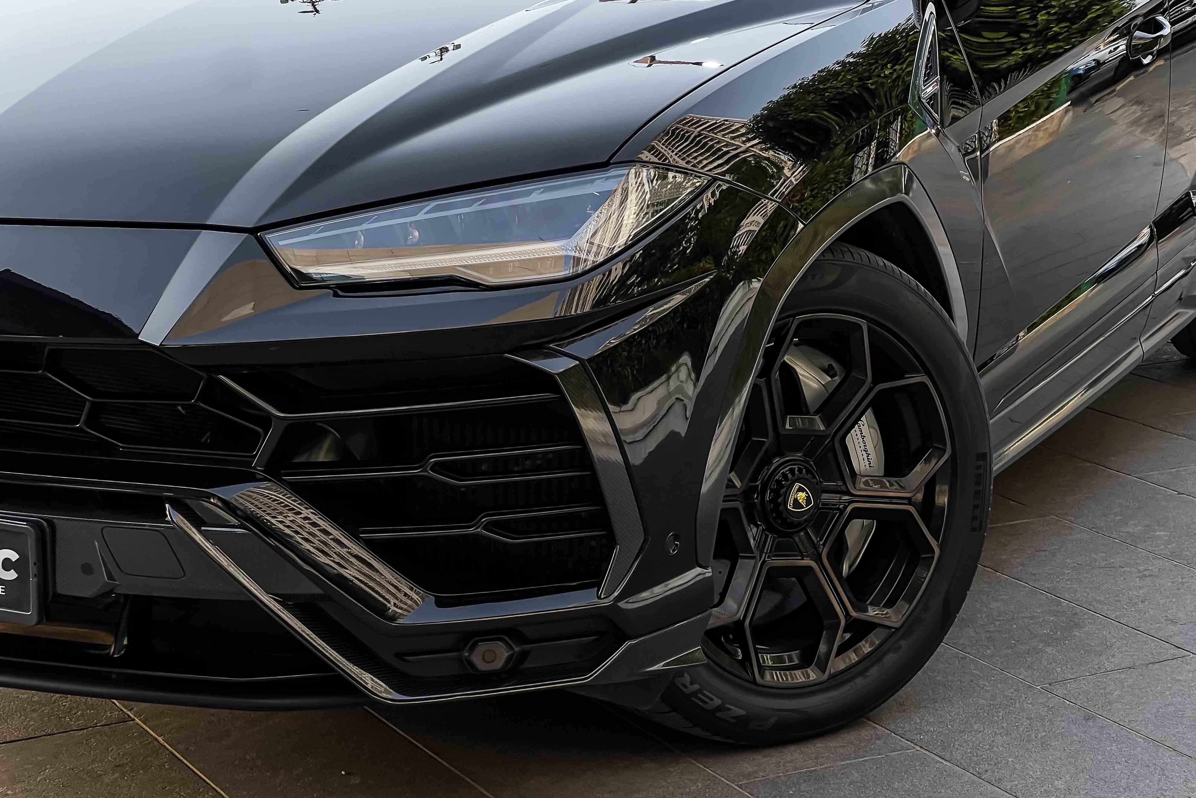 2022 LAMBORGHINI URUS