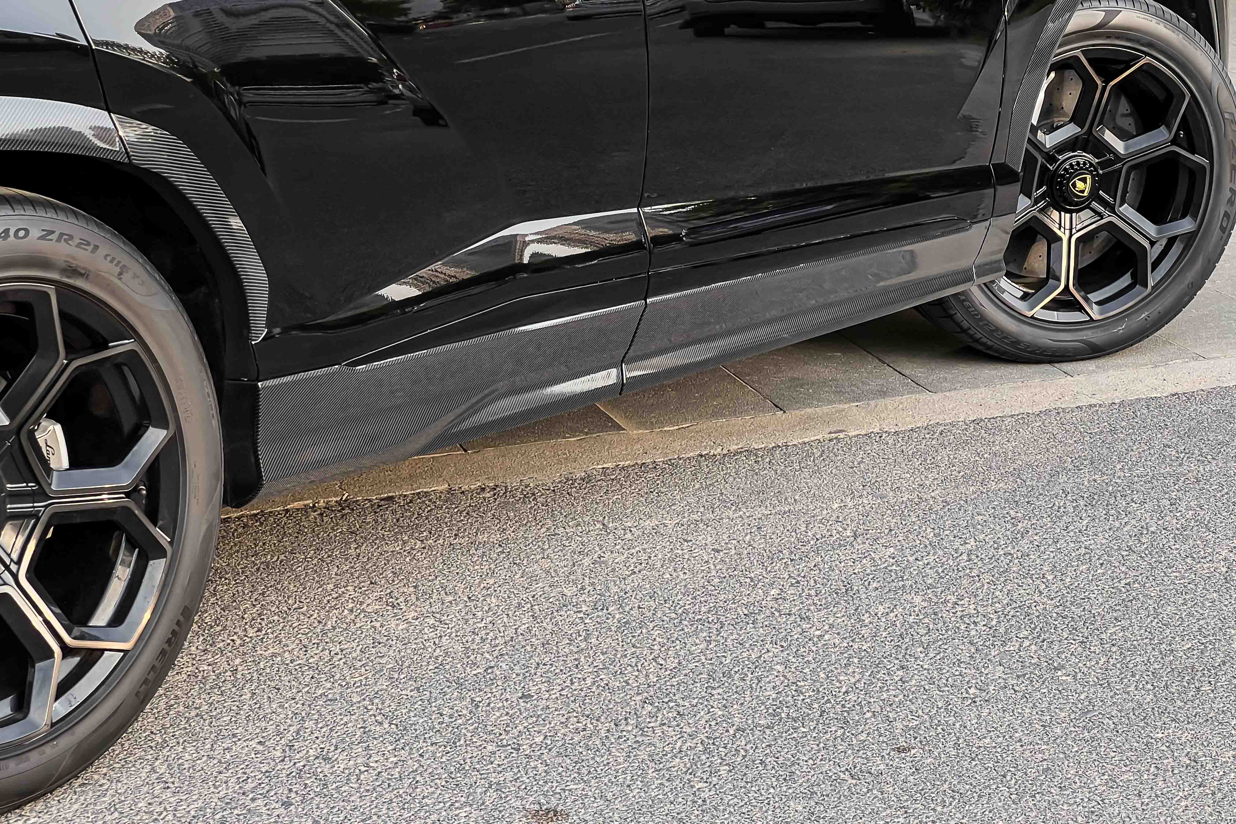 2022 LAMBORGHINI URUS