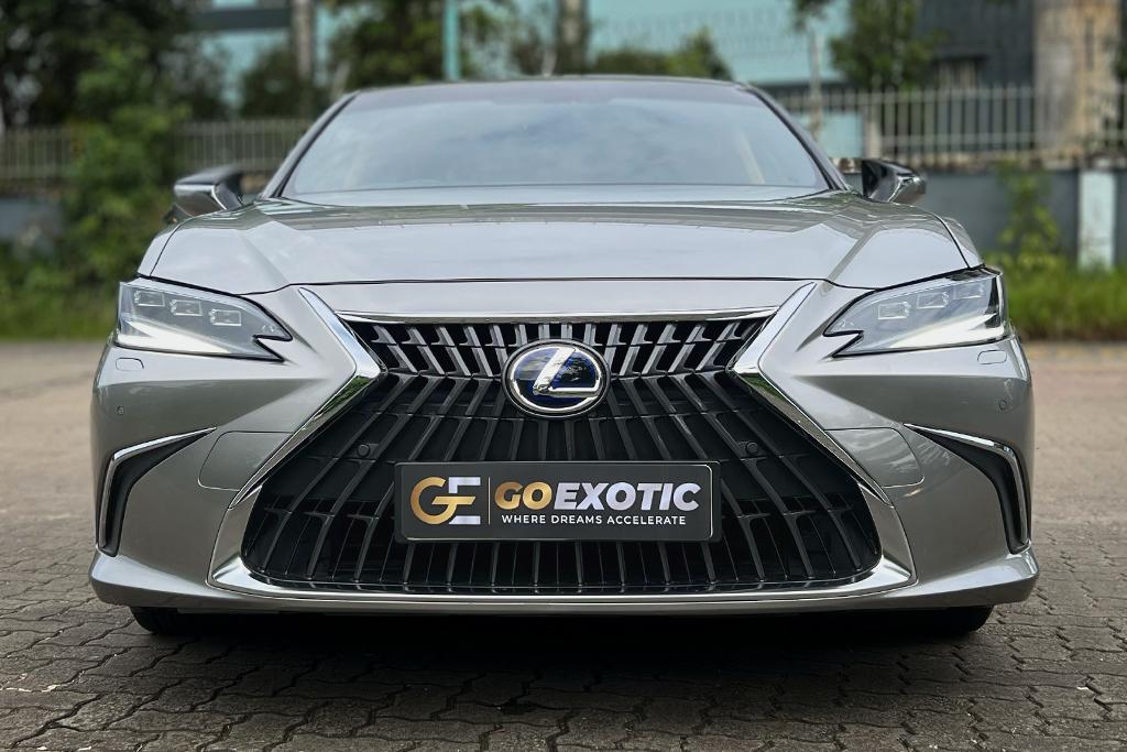 2022 LEXUS ES300 HYBRID LUXURY