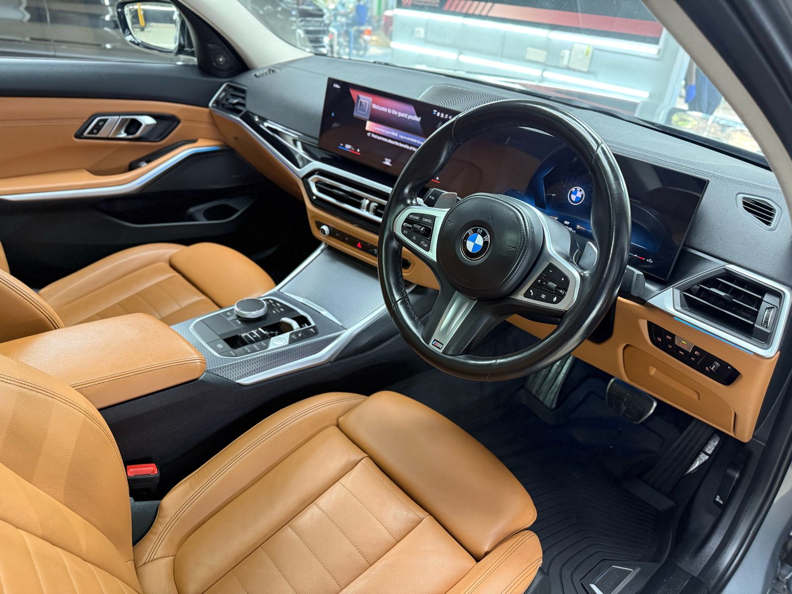 2023 BMW 330Li