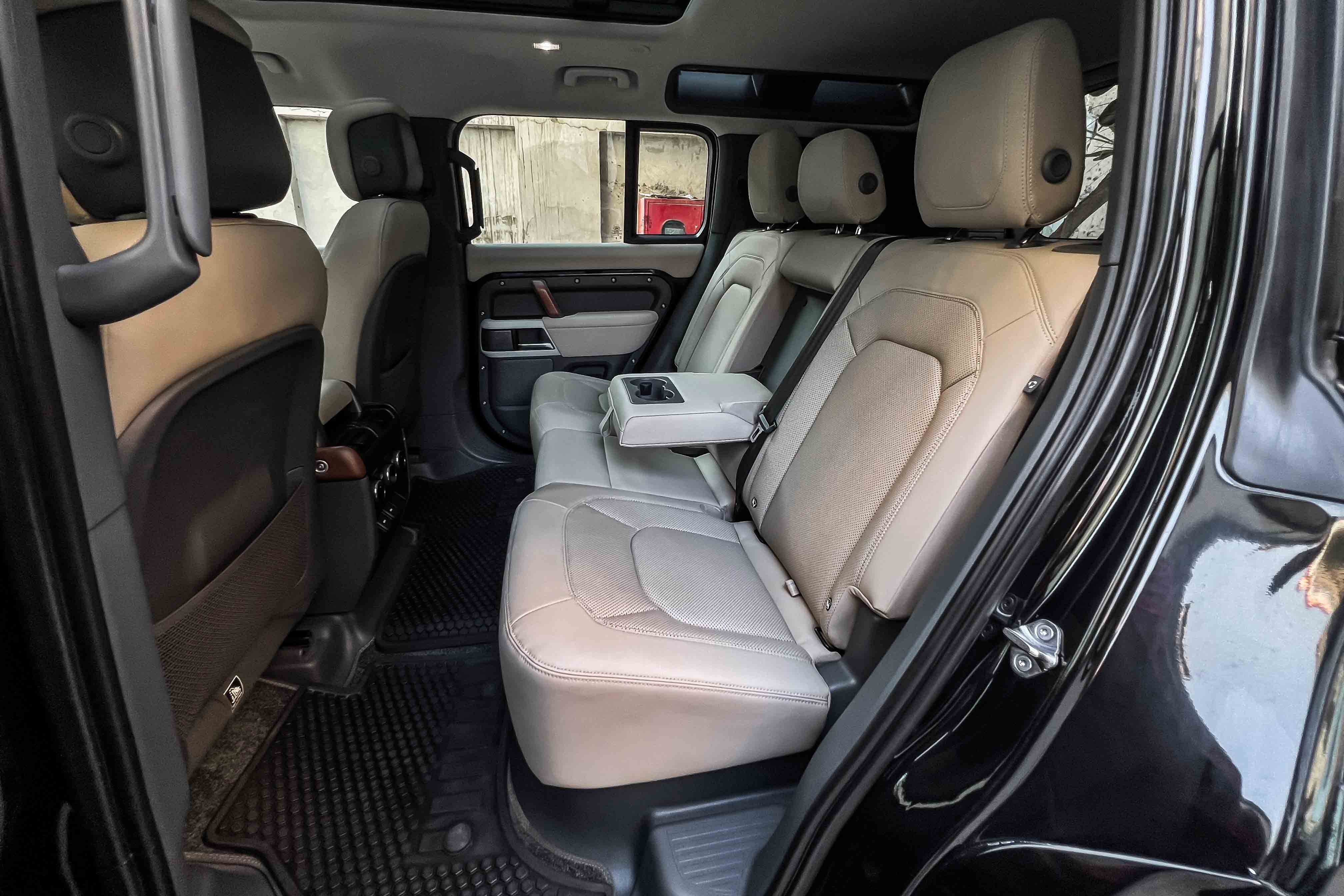 2023 LAND ROVER DEFENDER HSE