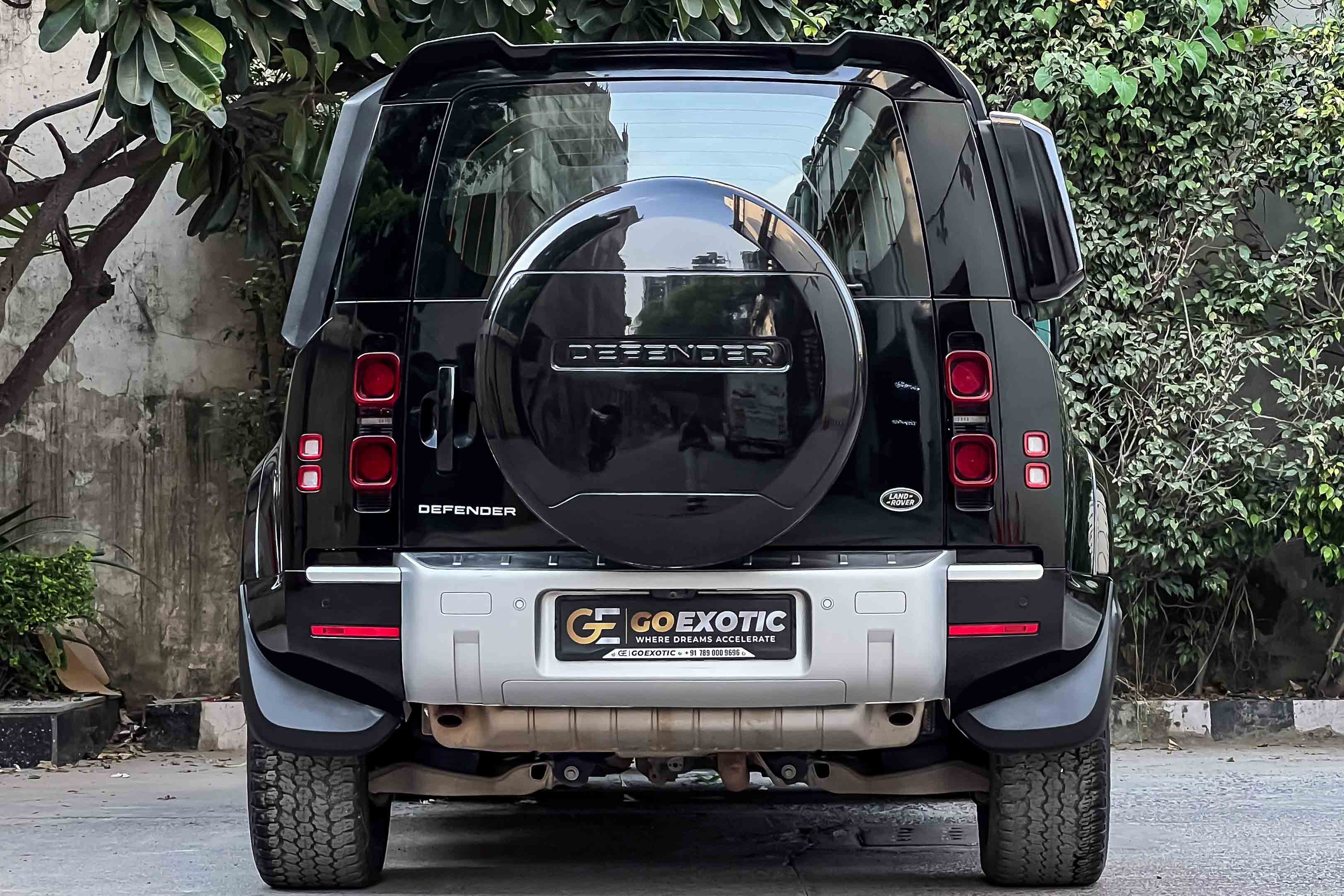 2023 LAND ROVER DEFENDER HSE