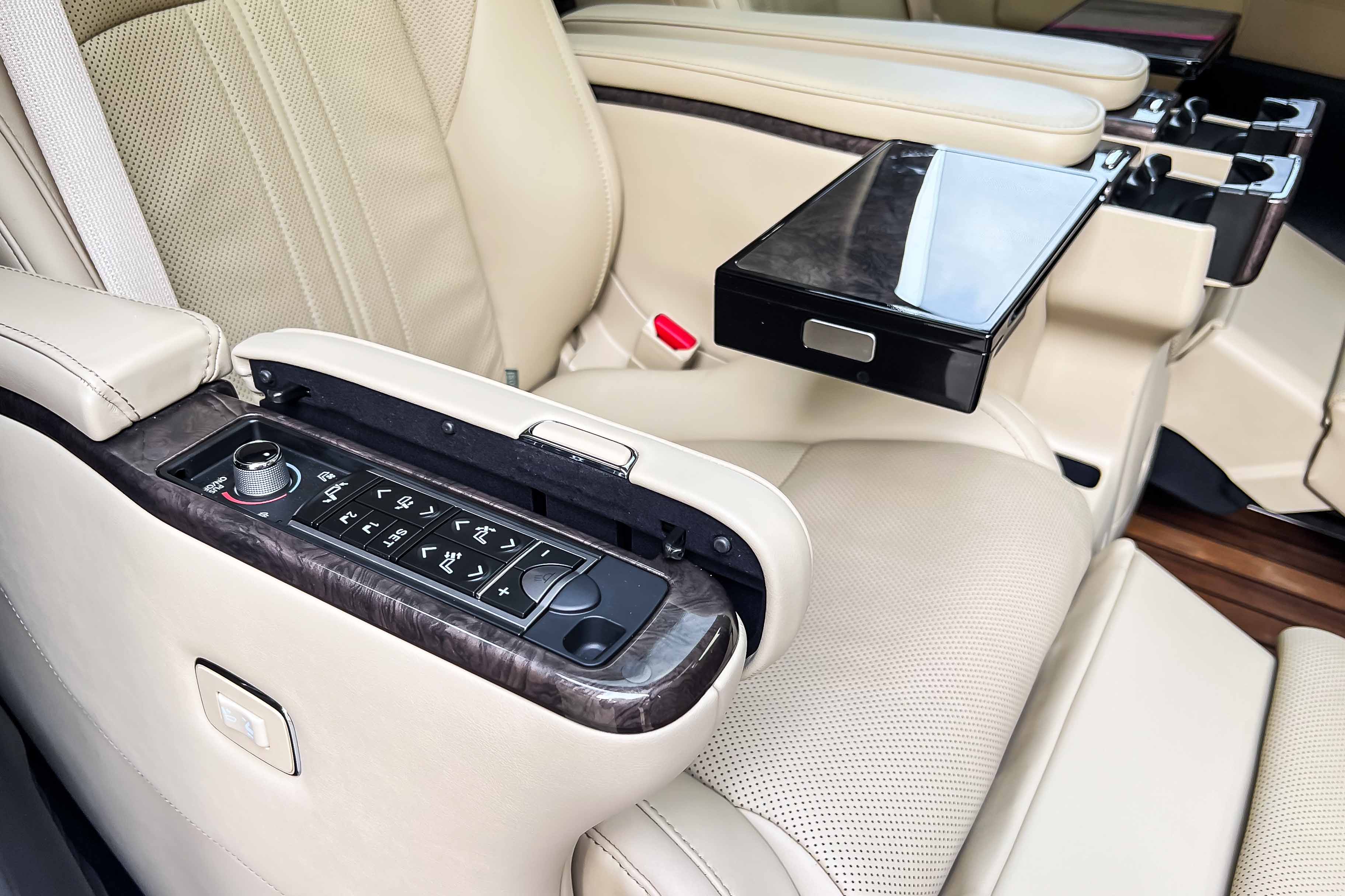 2023 TOYOTA VELLFIRE EXECUTIVE LOUNGE