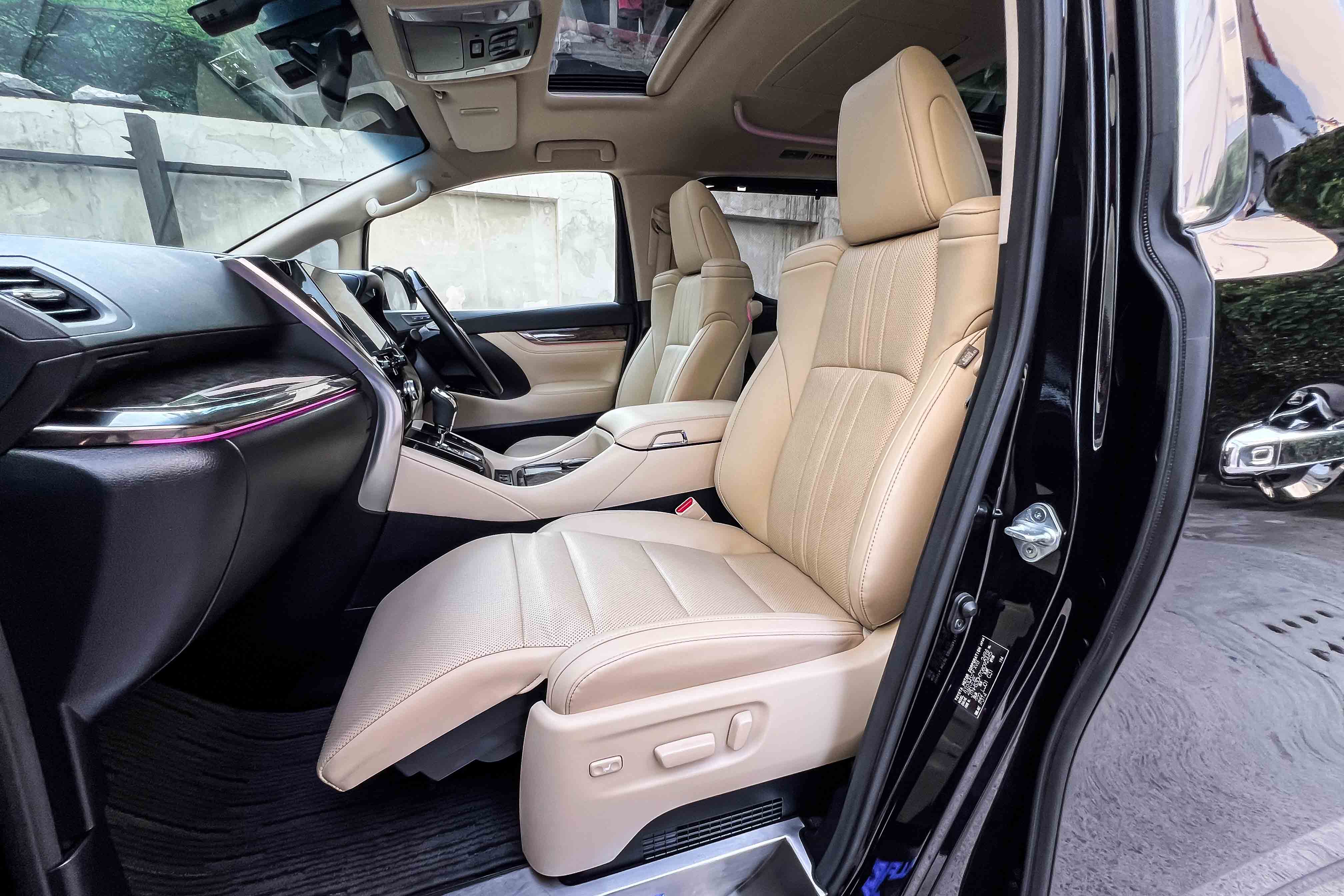 2023 TOYOTA VELLFIRE EXECUTIVE LOUNGE