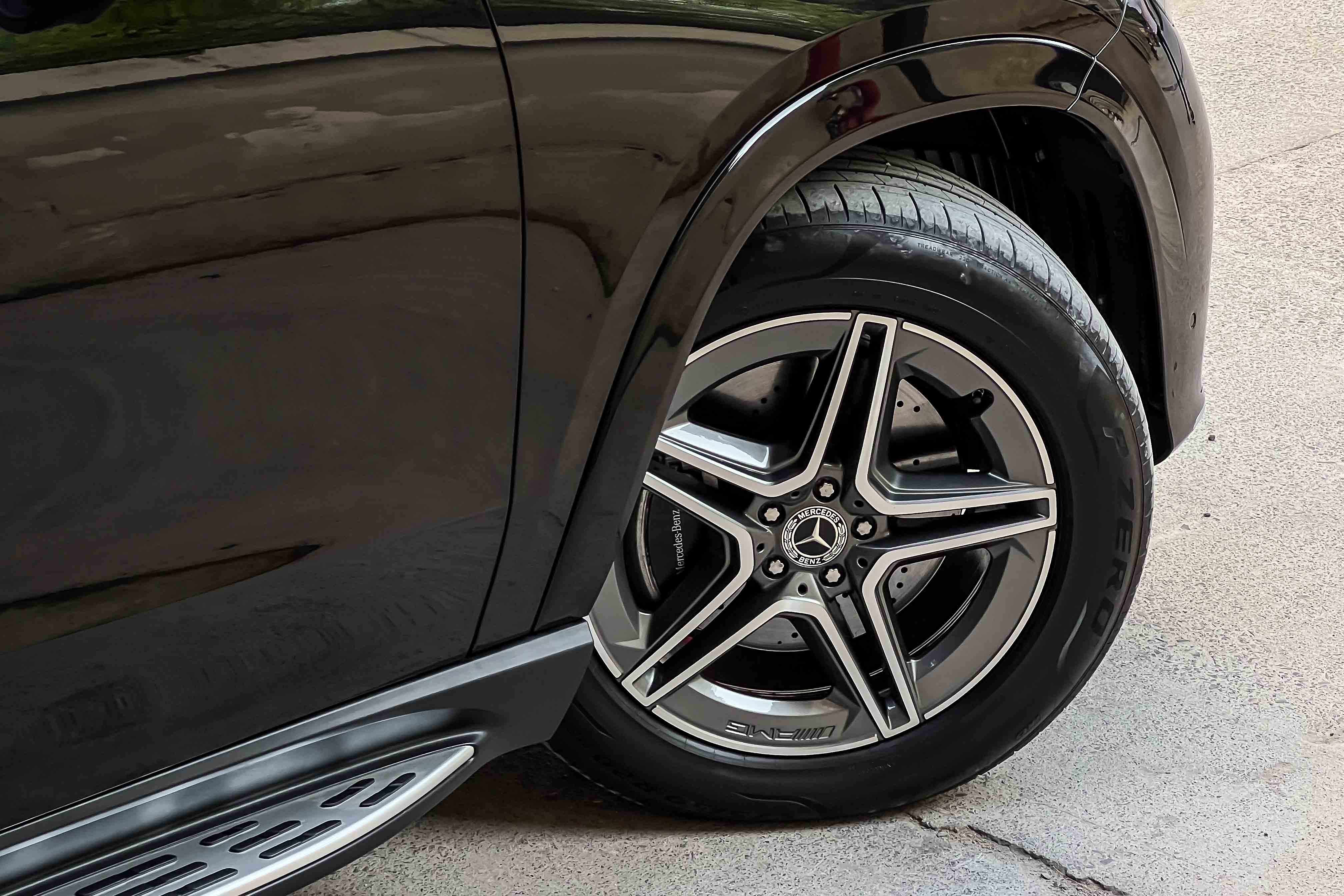 2024 MERCEDES BENZ GLE 300D EWB AMG LINE