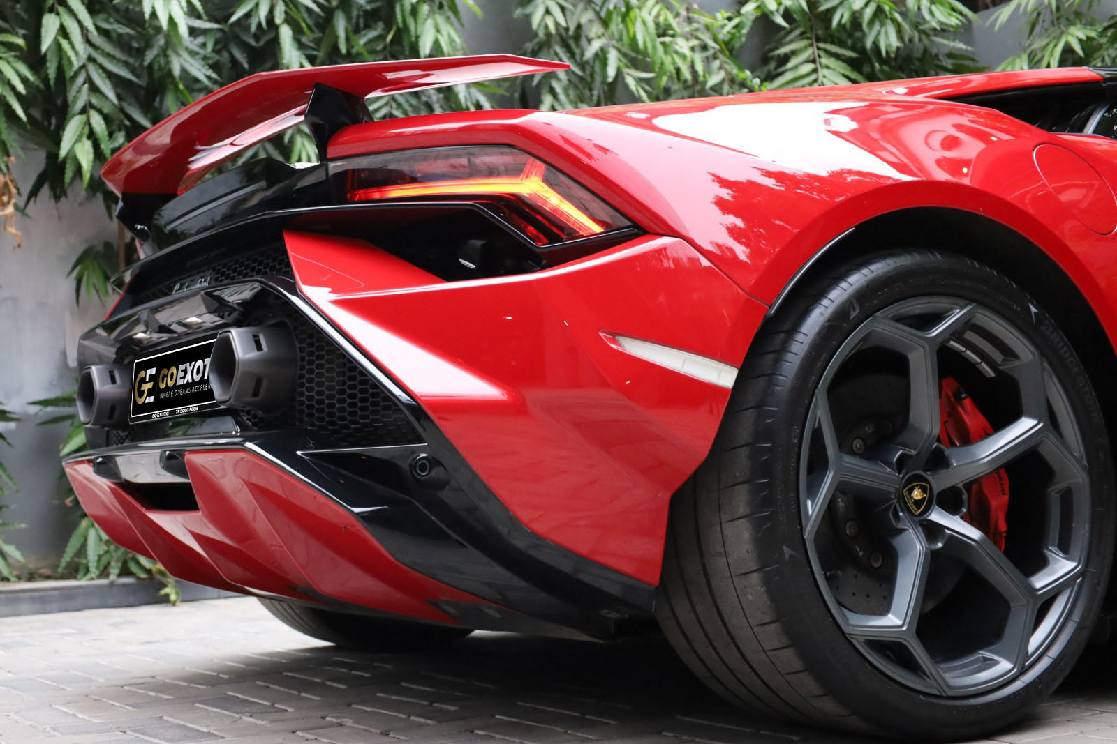 2024 LAMBORGHINI HURACAN TECNICA