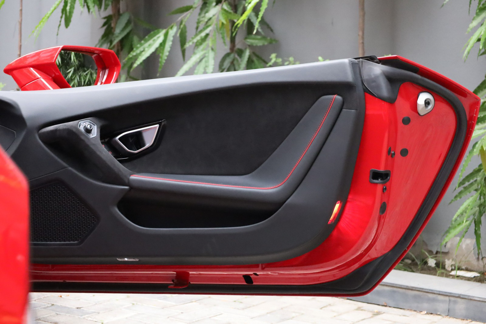 2024 LAMBORGHINI HURACAN TECNICA