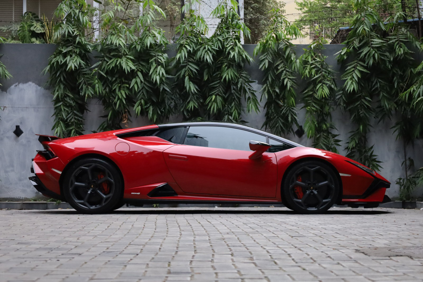 2024 LAMBORGHINI HURACAN TECNICA