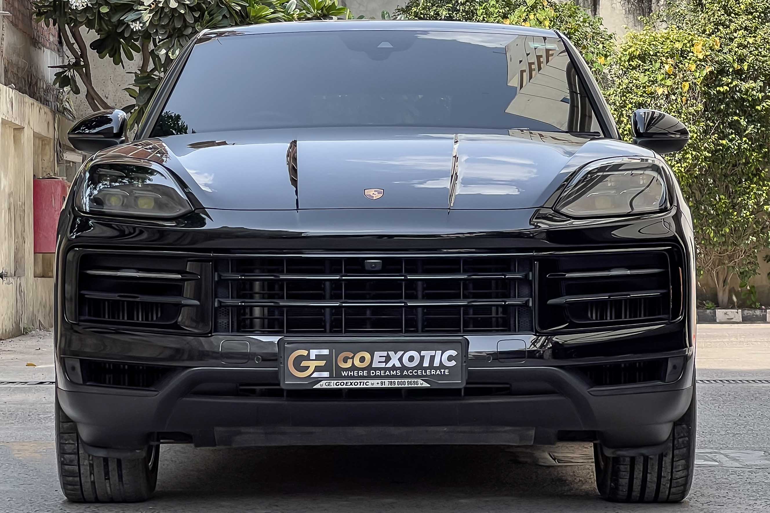 2024 PORSCHE CAYENNE COUPE