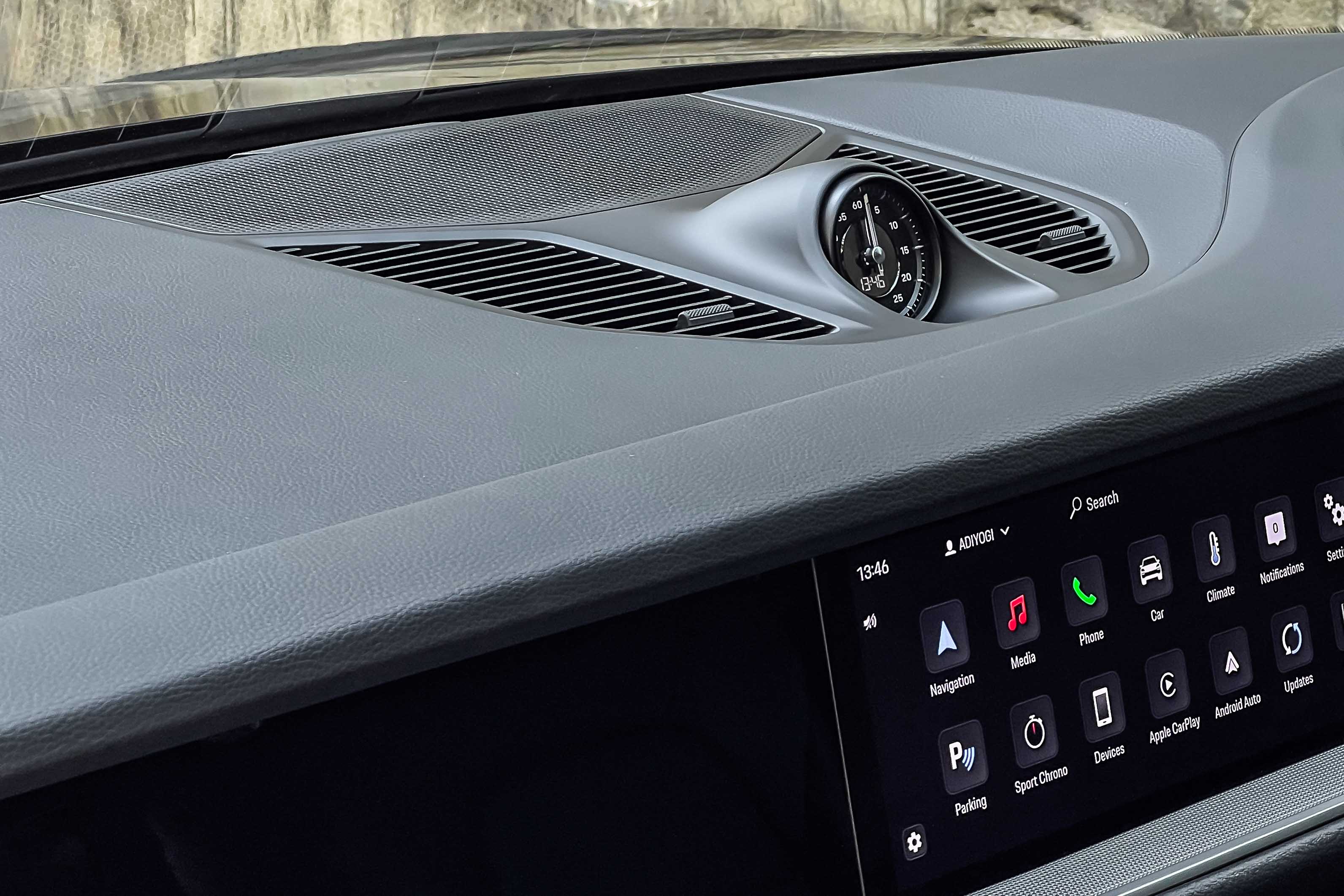 2024 PORSCHE CAYENNE COUPE