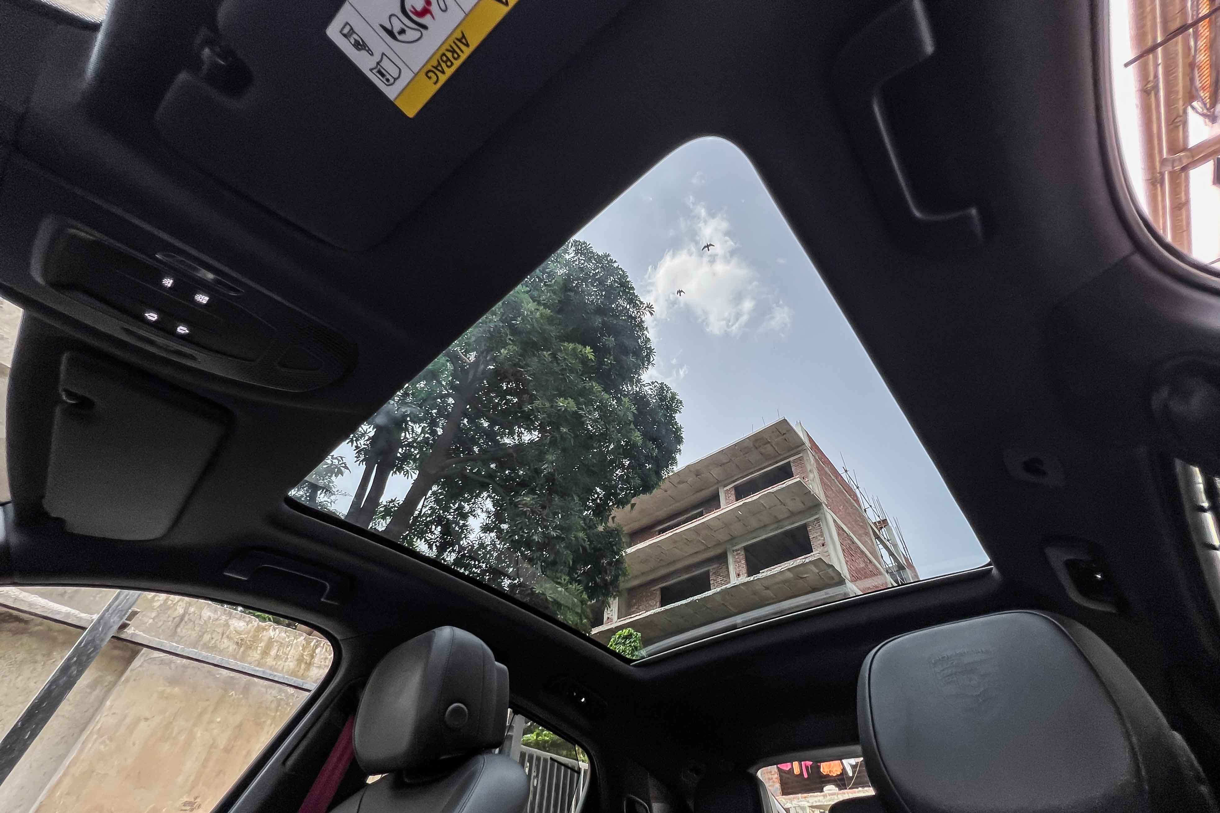 2024 PORSCHE CAYENNE COUPE