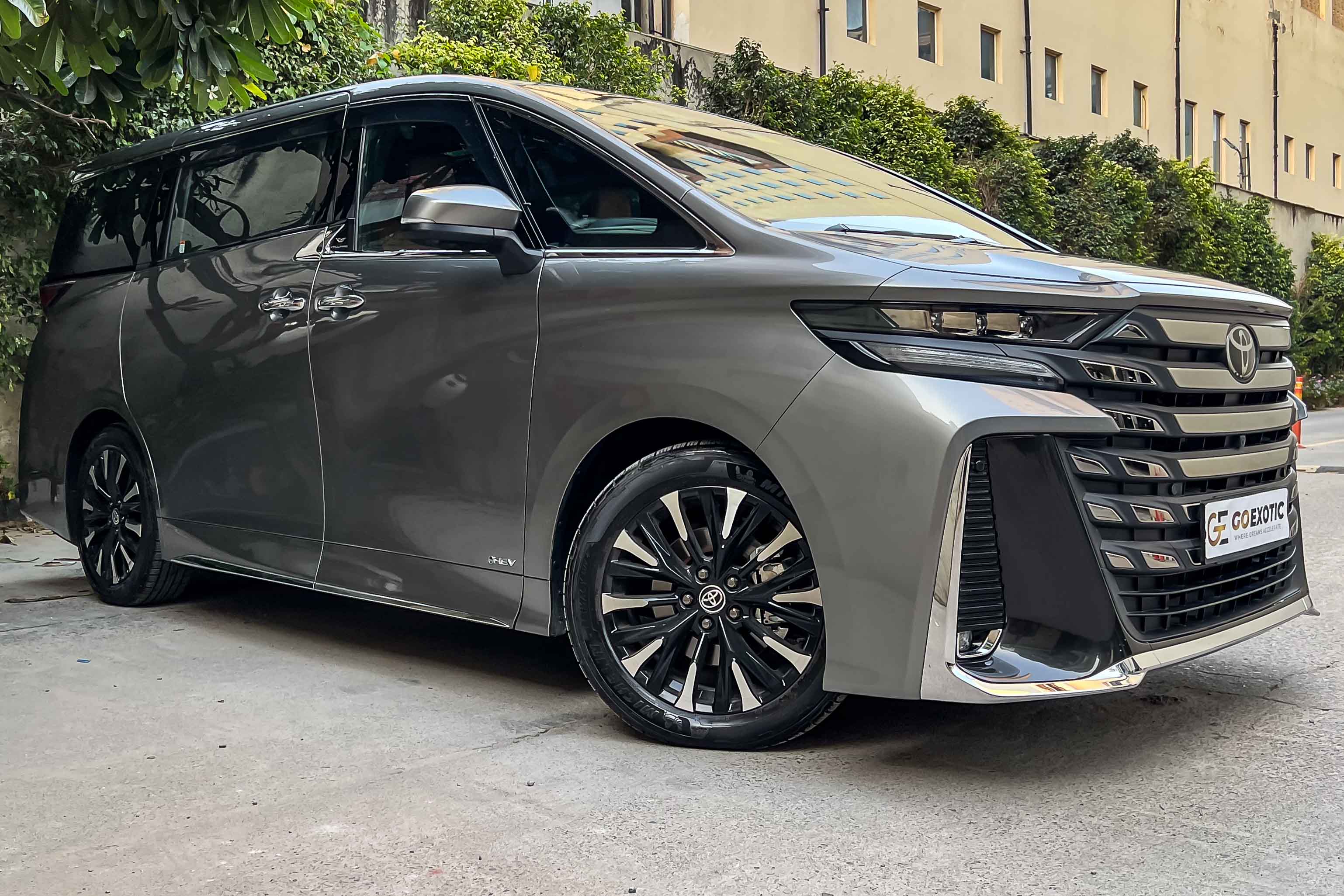2024 TOYOTA VELLFIRE HYBRID VIP EXECUTIVE LOUNGE